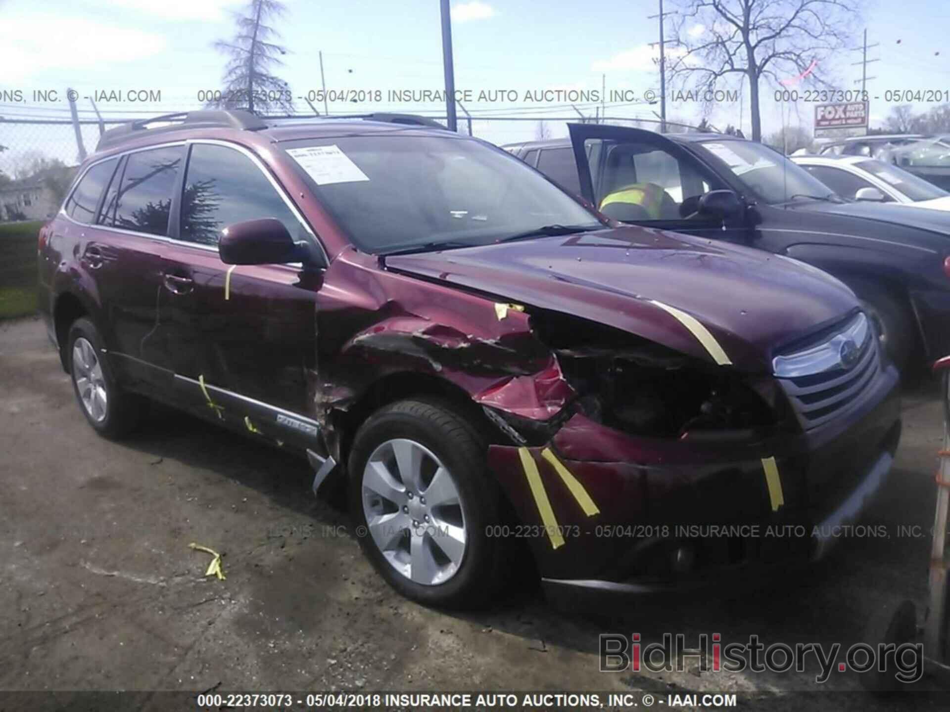 Photo 4S4BRCKC8B3351694 - Subaru Outback 2011