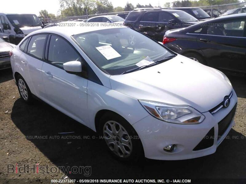2012 Ford FOCUS (VIN 1FAHP3F28CL265962) — фото 1 из 10, IAAI, повреждение: левый бок