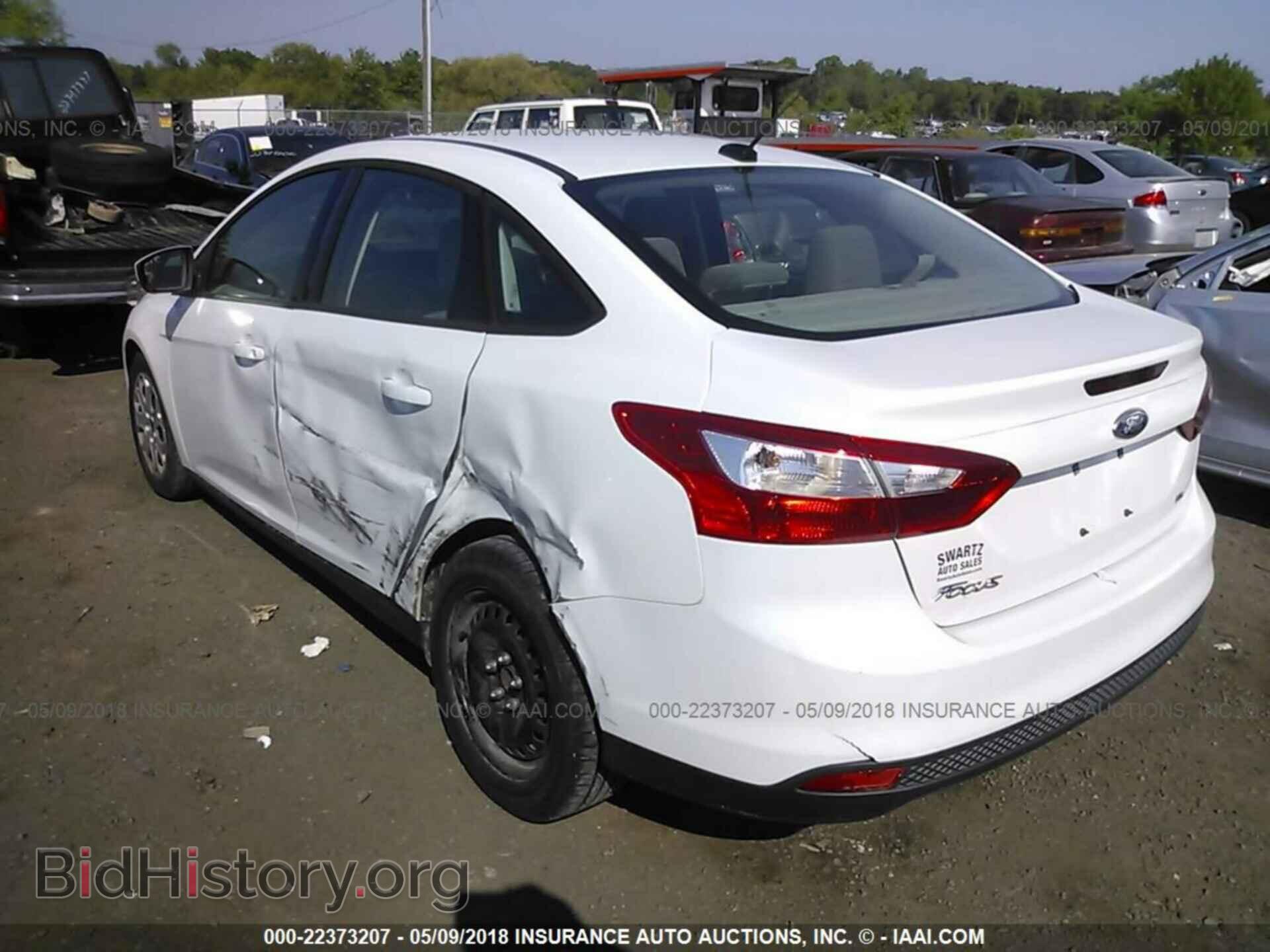2012 Ford Focus - VIN: 1FAHP3F28CL265962 - Photo 3