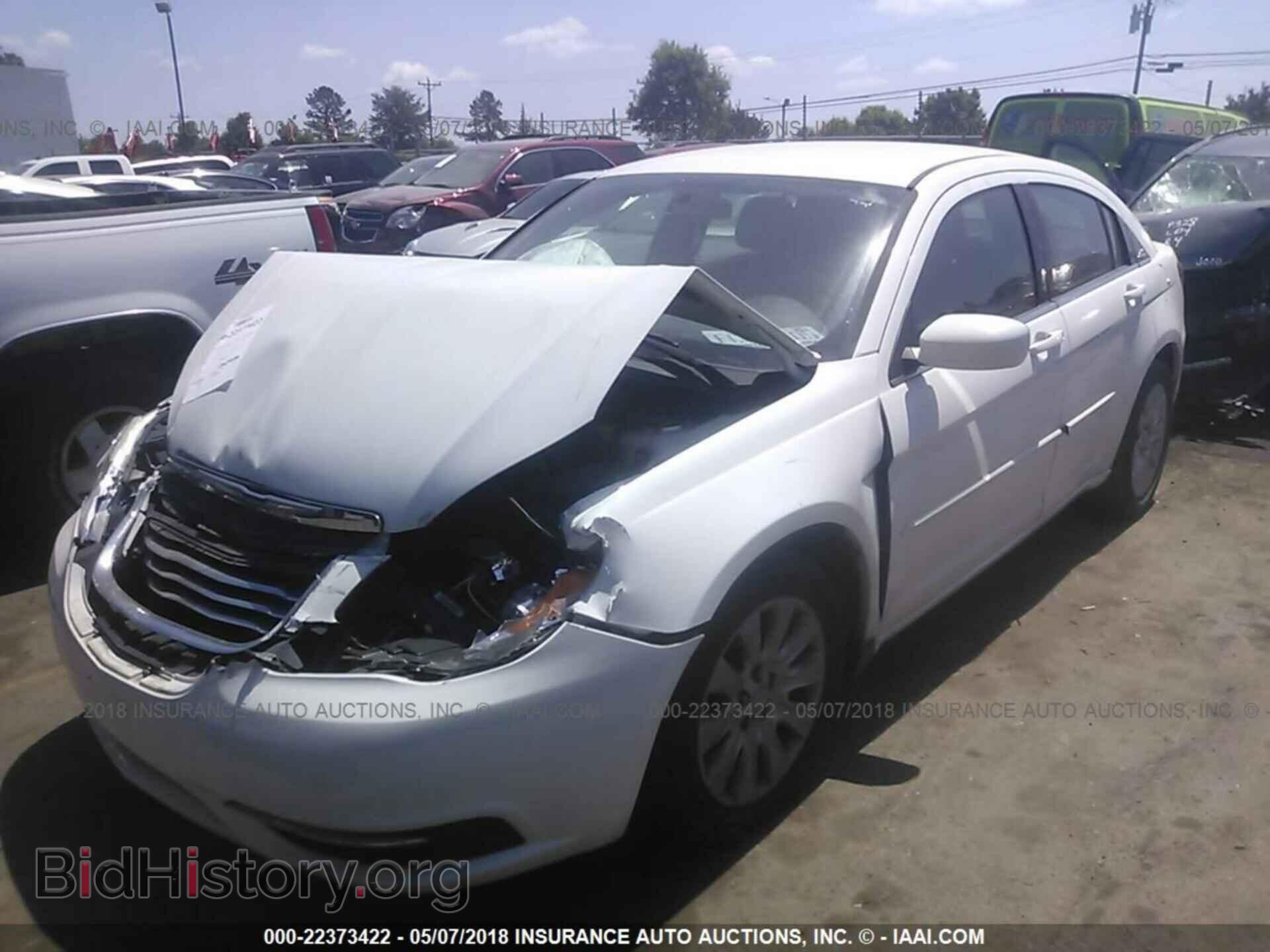 2012 Chrysler 200 - VIN: 1C3CCBAB3CN246410 - Фото 2
