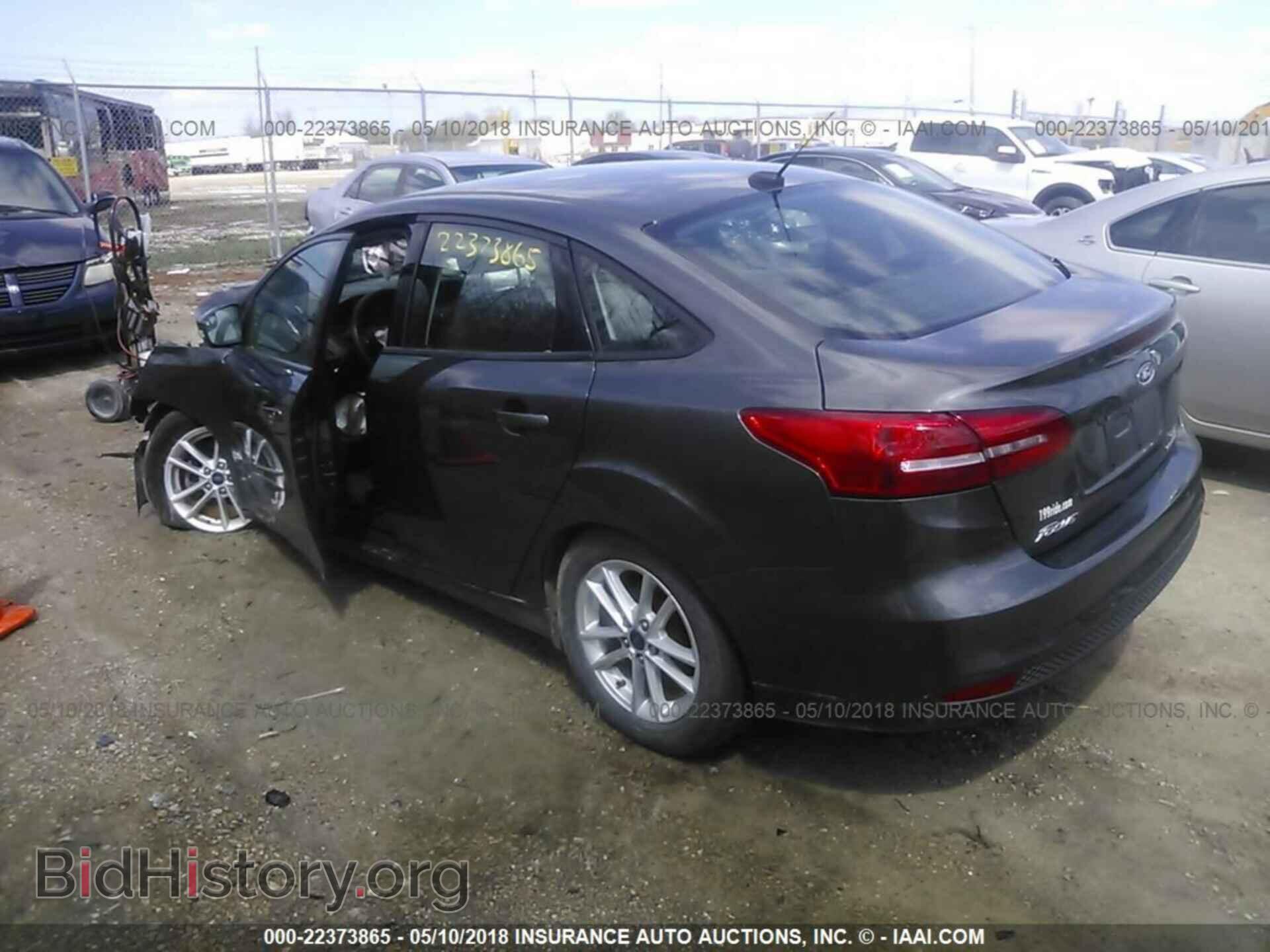 2016 Ford Focus - VIN: 1FADP3F26GL293344 - Фото 3