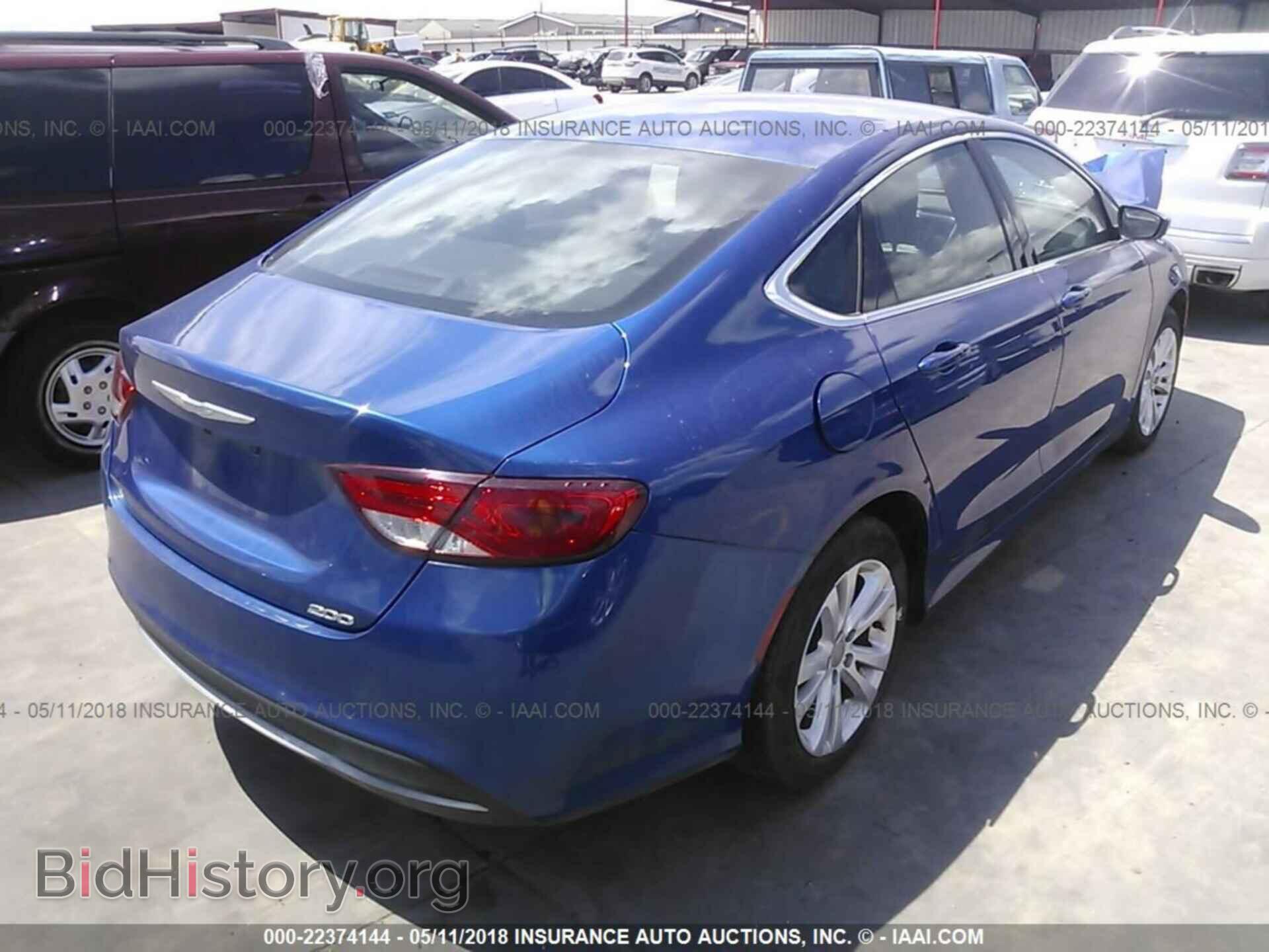 2016 Chrysler 200 - VIN: 1C3CCCAB5GN120481 - Photo 4