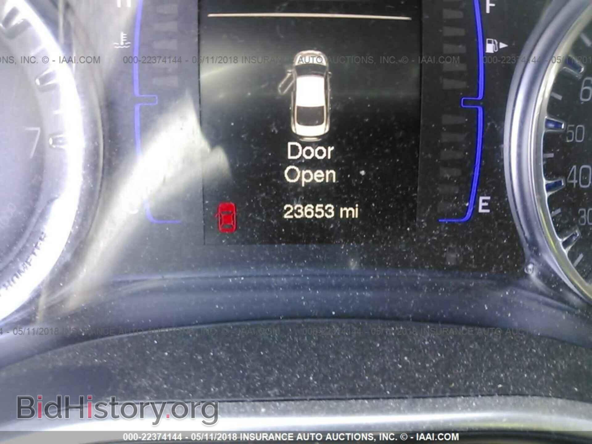 2016 Chrysler 200 - VIN: 1C3CCCAB5GN120481 - Photo 7