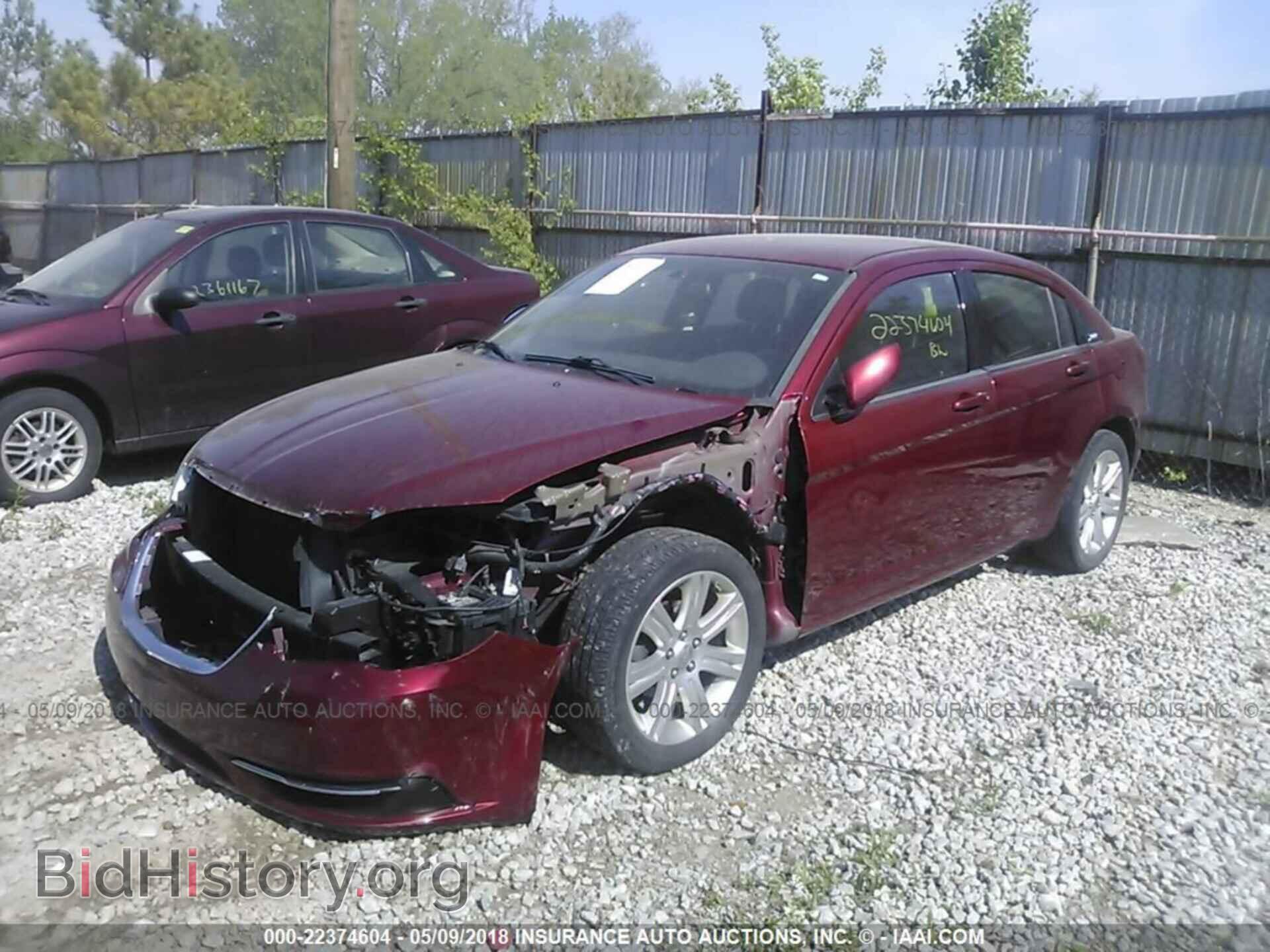 2012 Chrysler 200 - VIN: 1C3CCBBB2CN302626 - Фото 2