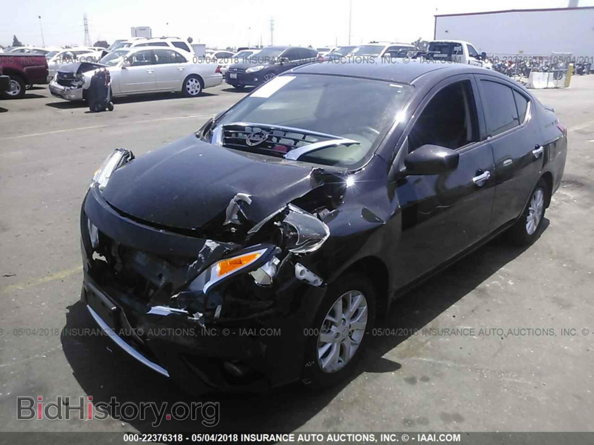 2017 Nissan Versa - VIN: 3N1CN7AP3HL834056 - Фото 2