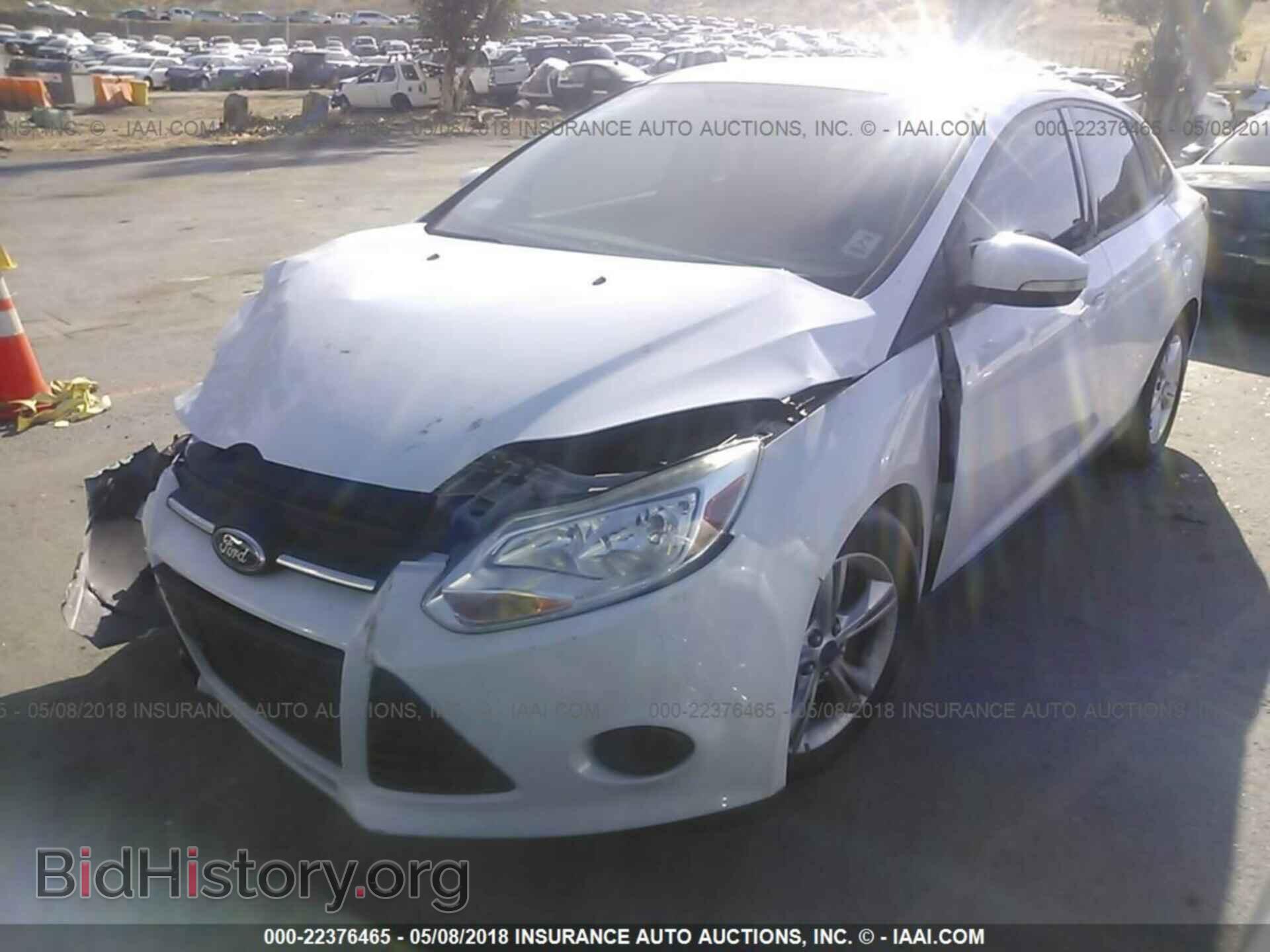 2013 Ford Focus - VIN: 1FADP3F22DL212822 - Photo 2
