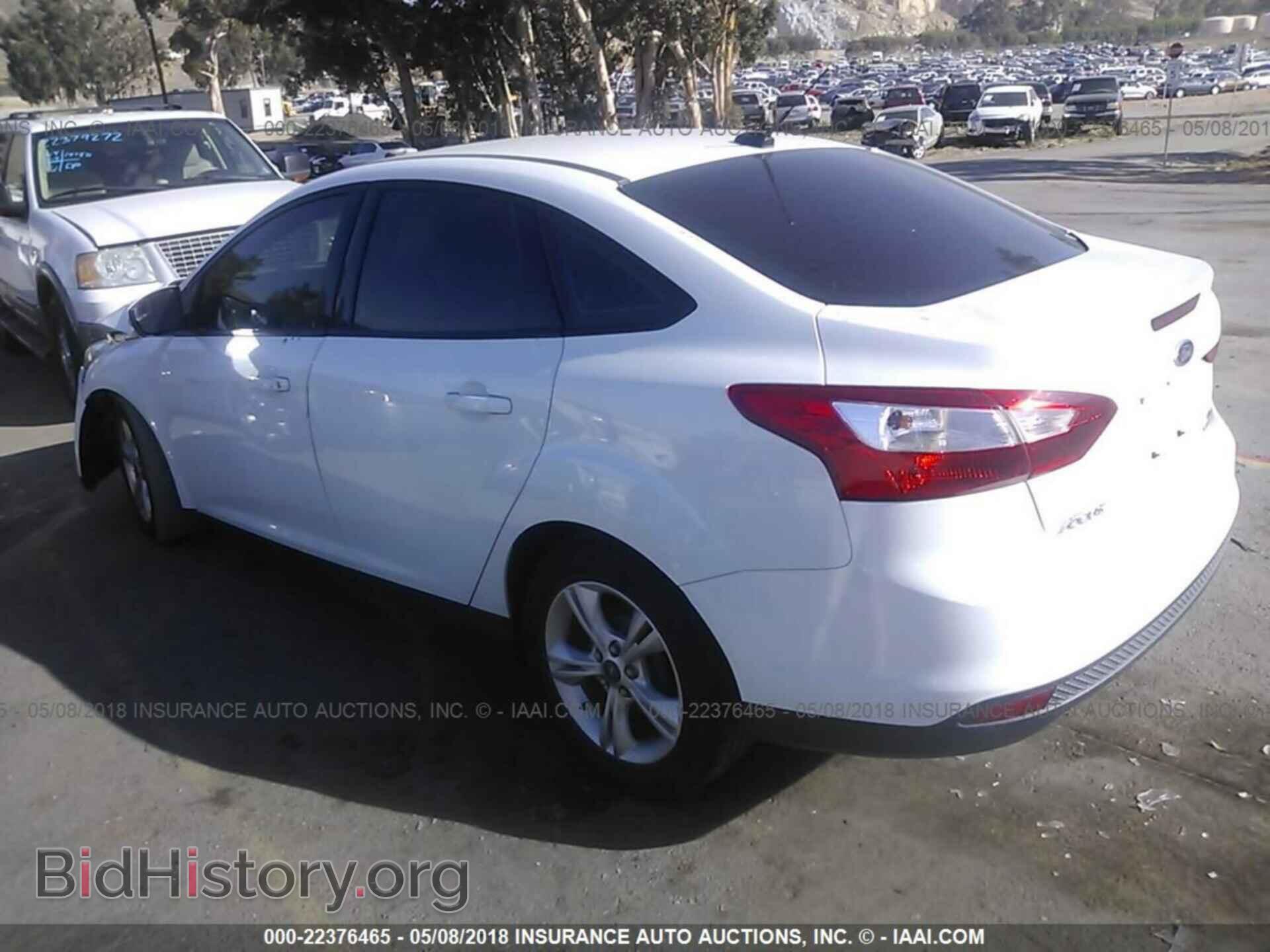 2013 Ford Focus - VIN: 1FADP3F22DL212822 - Photo 3