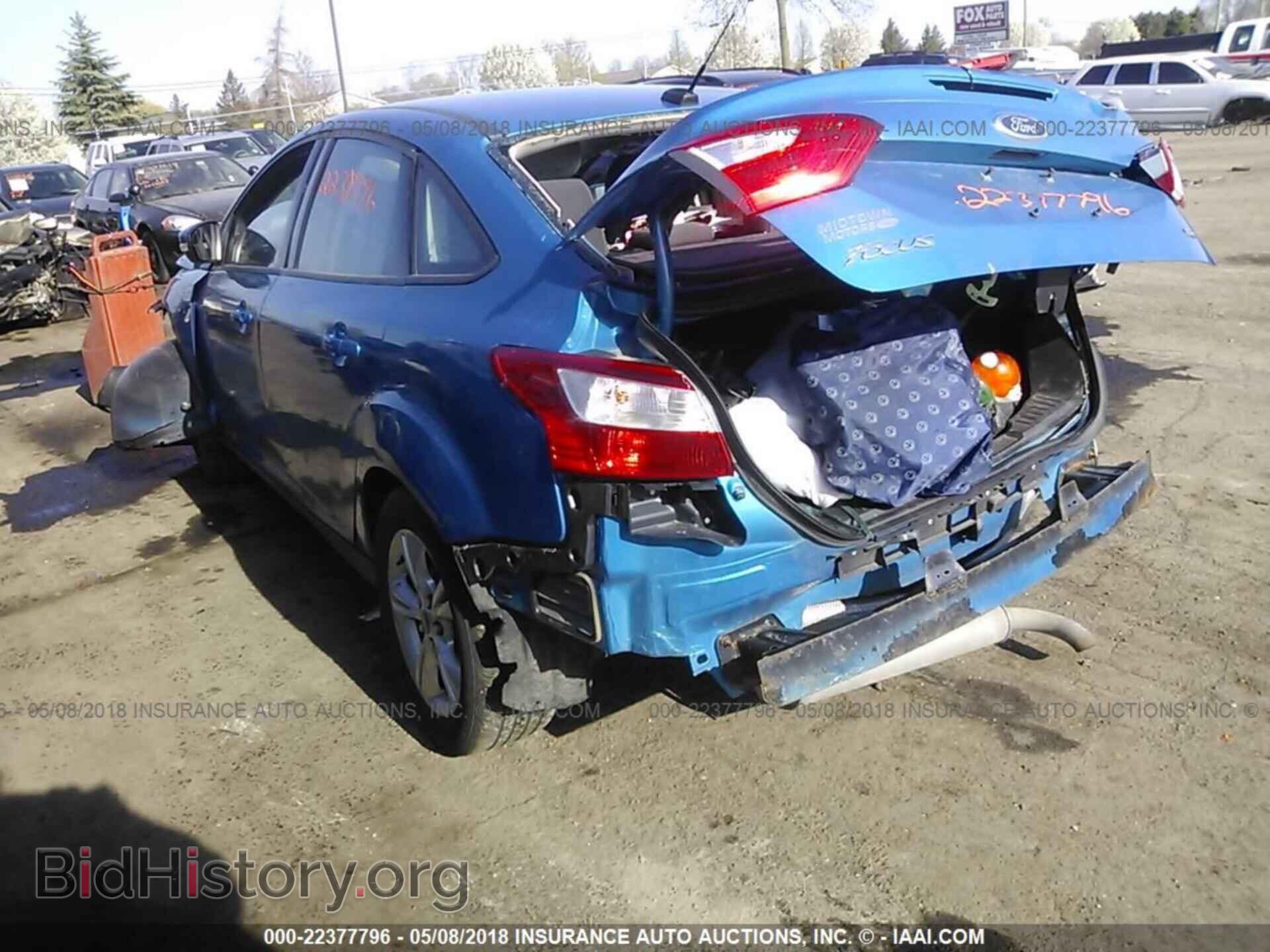 2014 Ford Focus - VIN: 1FADP3F28EL235071 - Фото 3