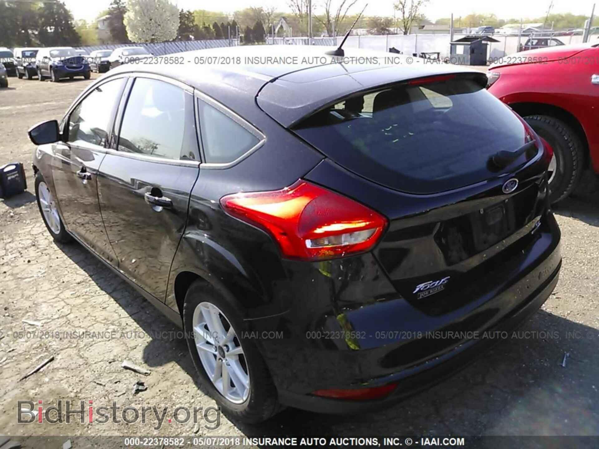 2016 Ford Focus - VIN: 1FADP3K21GL244297 - Фото 3