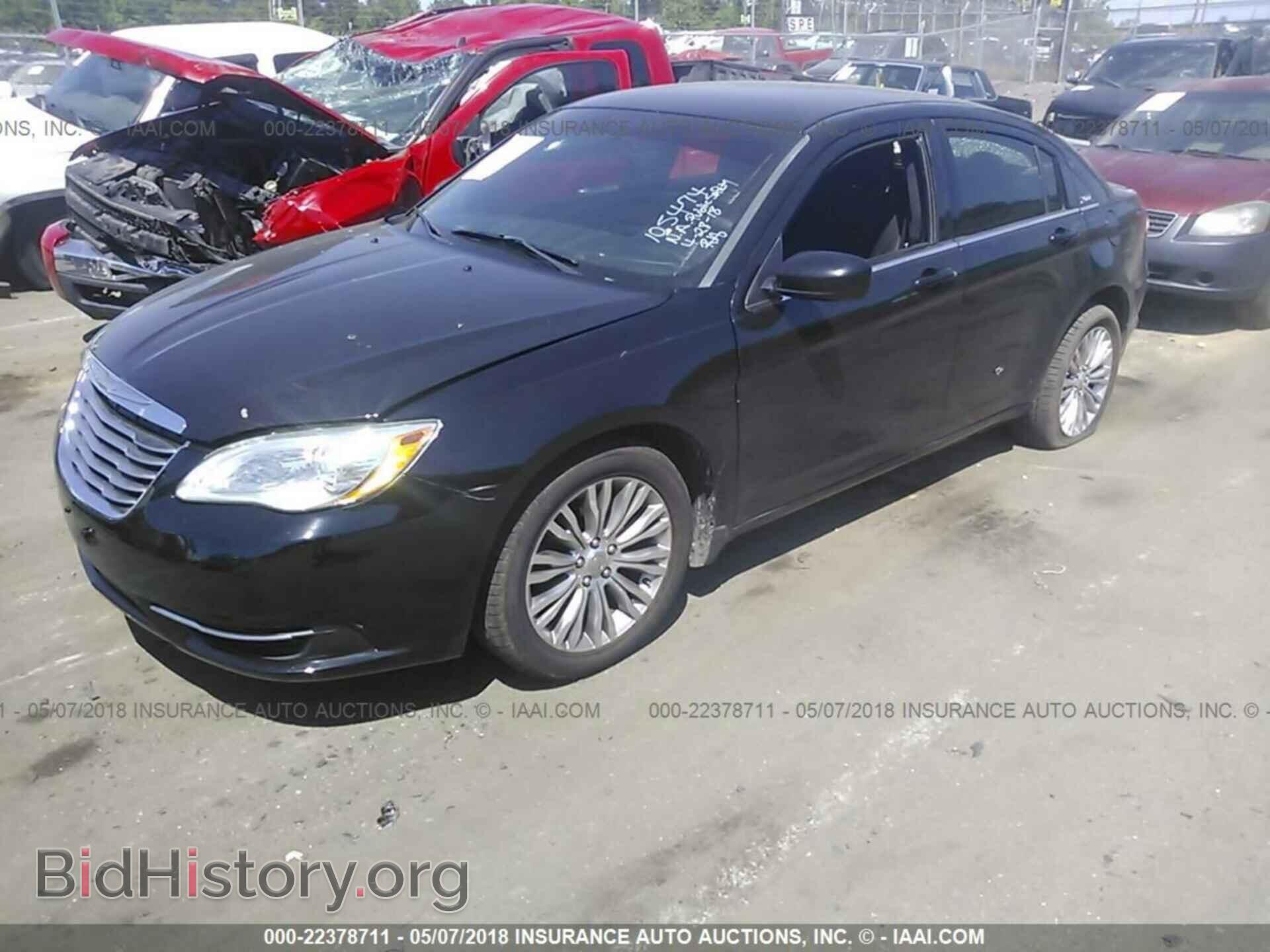 2012 Chrysler 200 - VIN: 1C3CCBAB5CN282308 - Фото 2