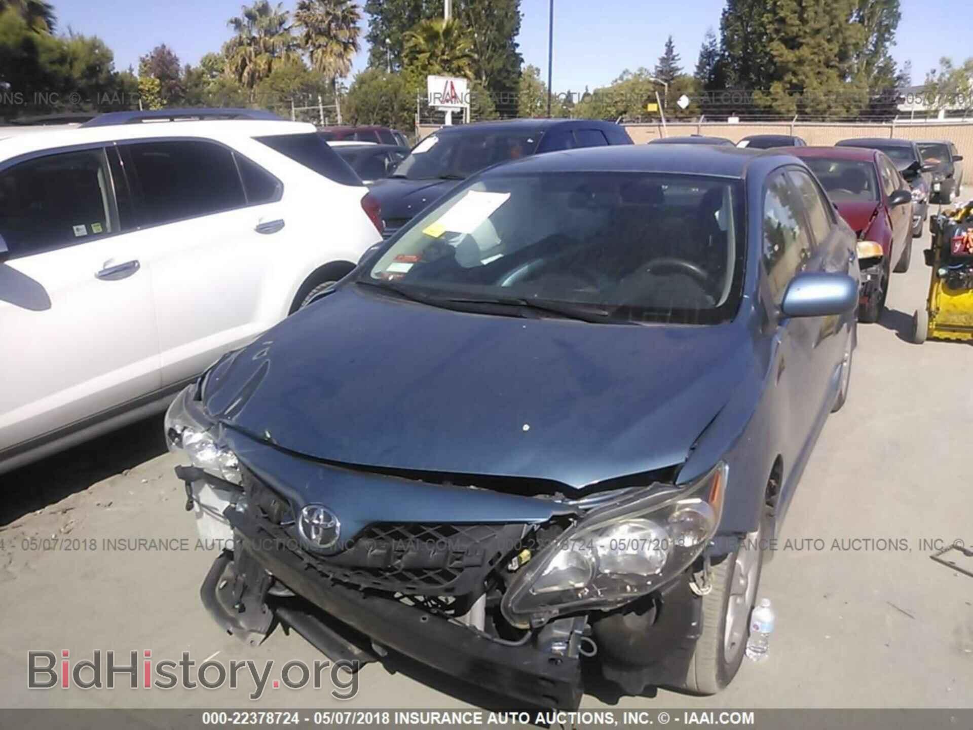 2013 Toyota Corolla - VIN: 5YFBU4EEXDP142425 - Photo 2