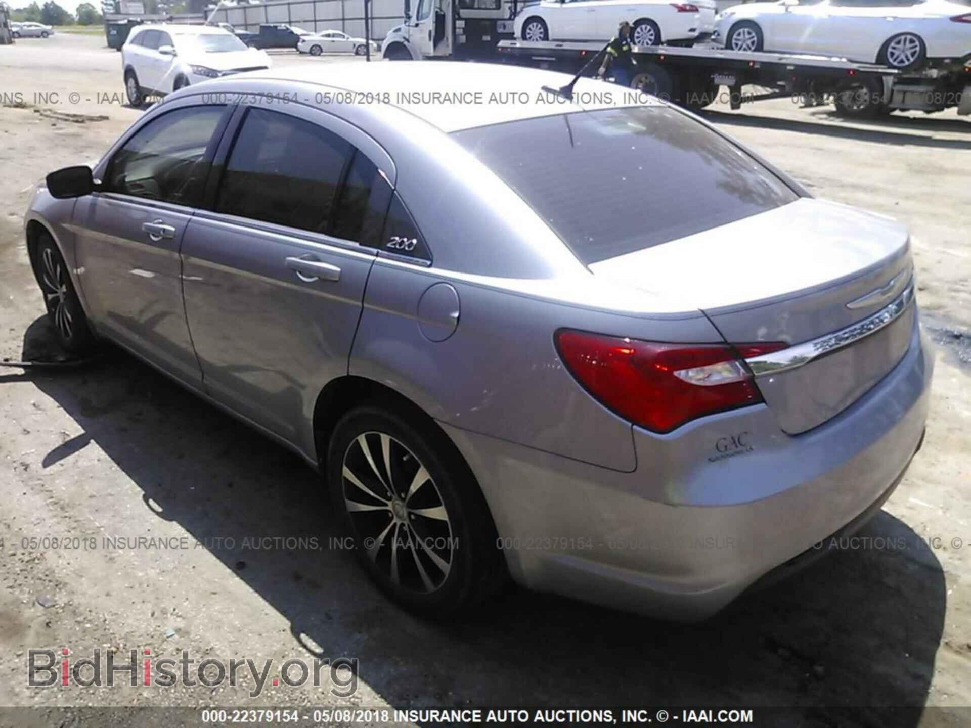 2013 Chrysler 200 - VIN: 1C3CCBBG9DN738418 - Photo 3