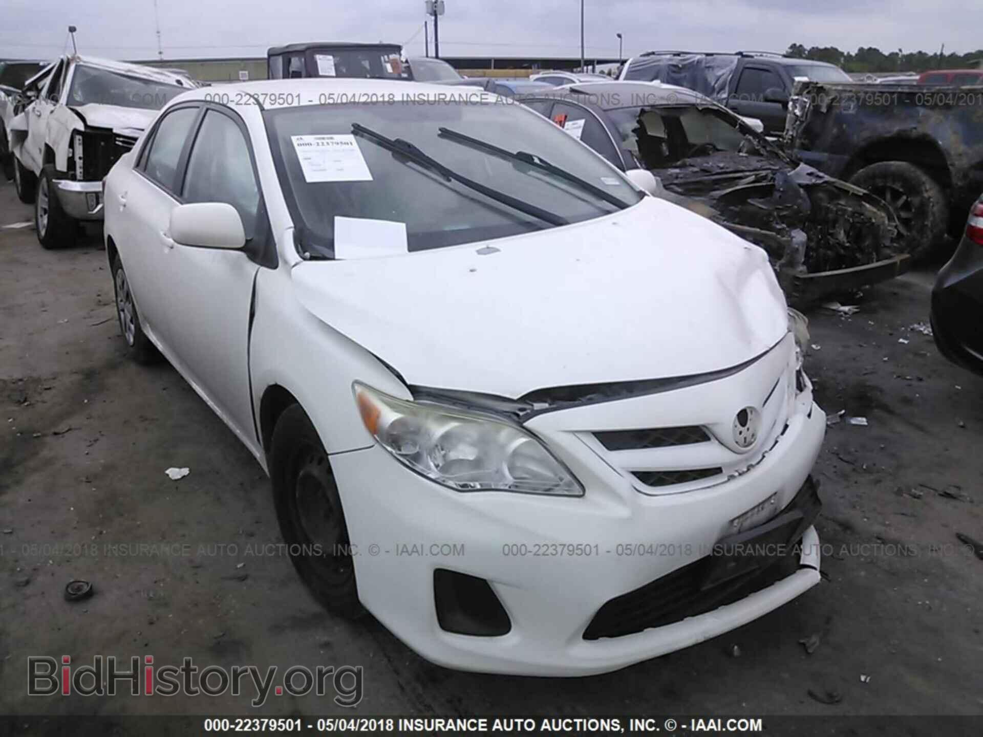 Photo JTDBU4EE5BJ104294 - Toyota Corolla 2011