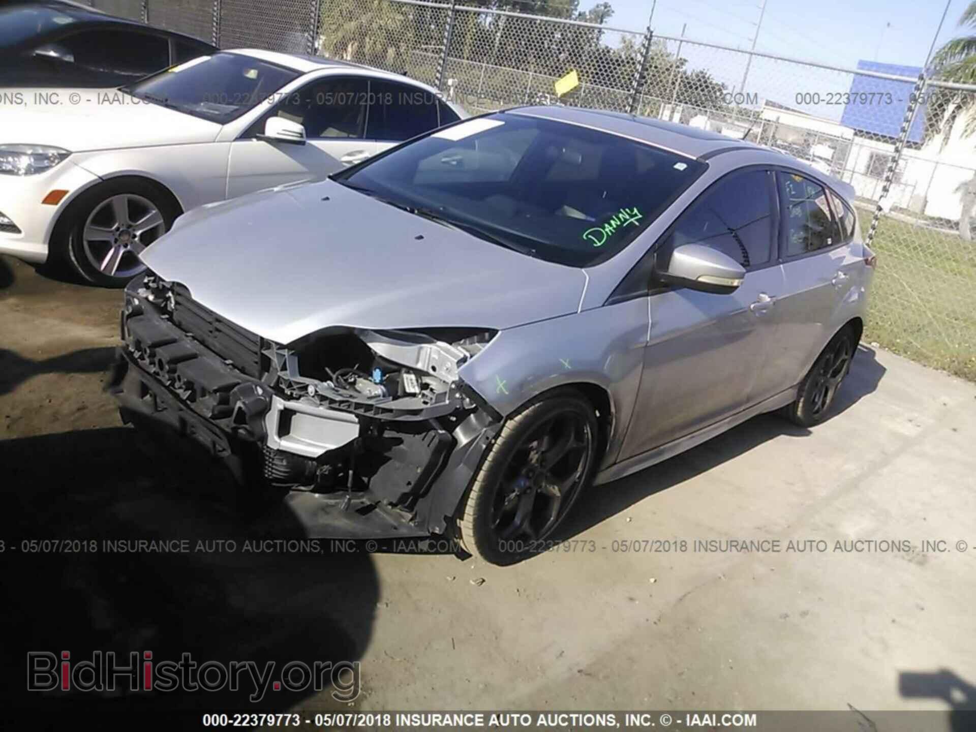 2013 Ford Focus - VIN: 1FADP3L94DL185737 - Photo 2