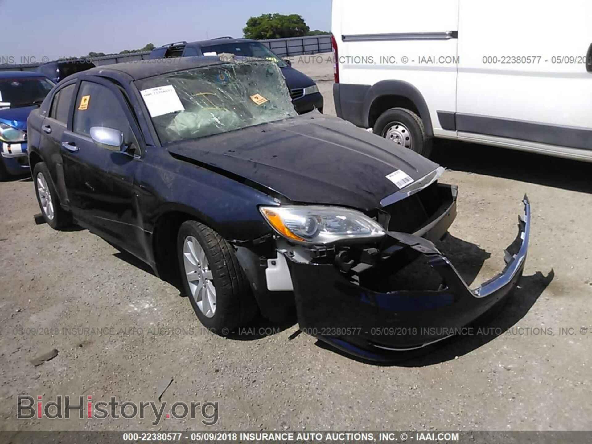 Photo 1C3CCBBB7DN655669 - Chrysler 200 2013
