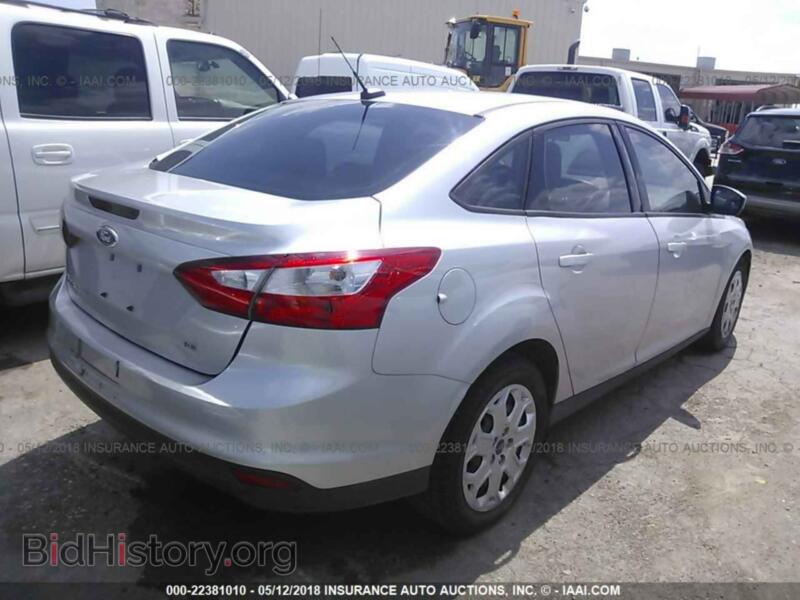 2012 Ford FOCUS (VIN 1FAHP3F25CL284257) — photo 4 of 10