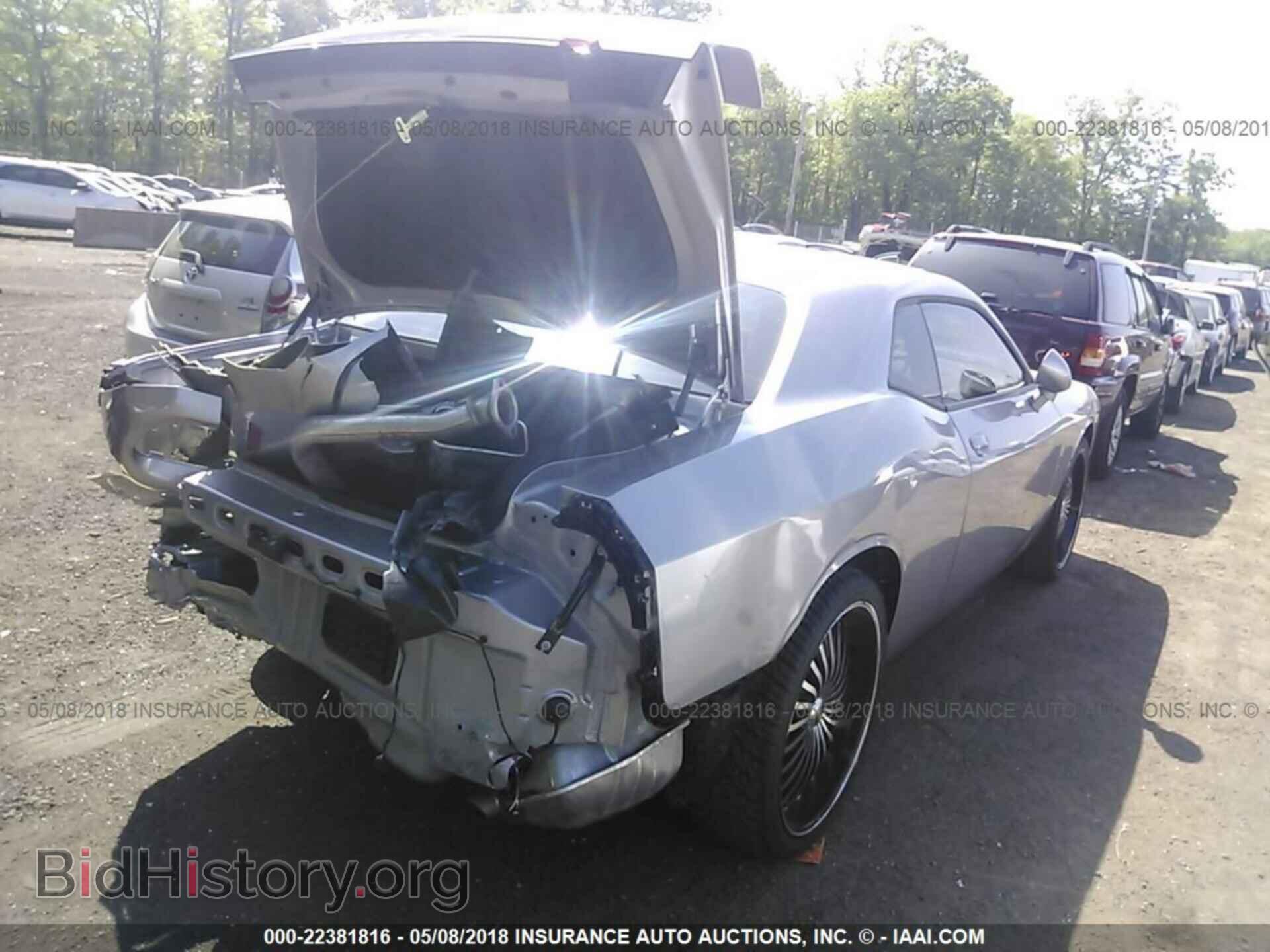 2018 Dodge Challenger - VIN: 2C3CDZAG3JH128476 - Photo 4