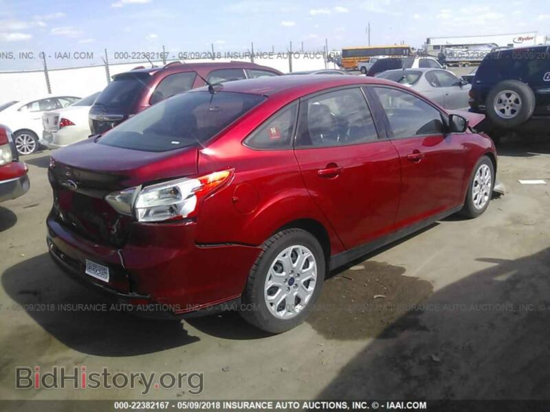 2012 Ford FOCUS (VIN 1FAHP3F28CL371117) — photo 4 of 10
