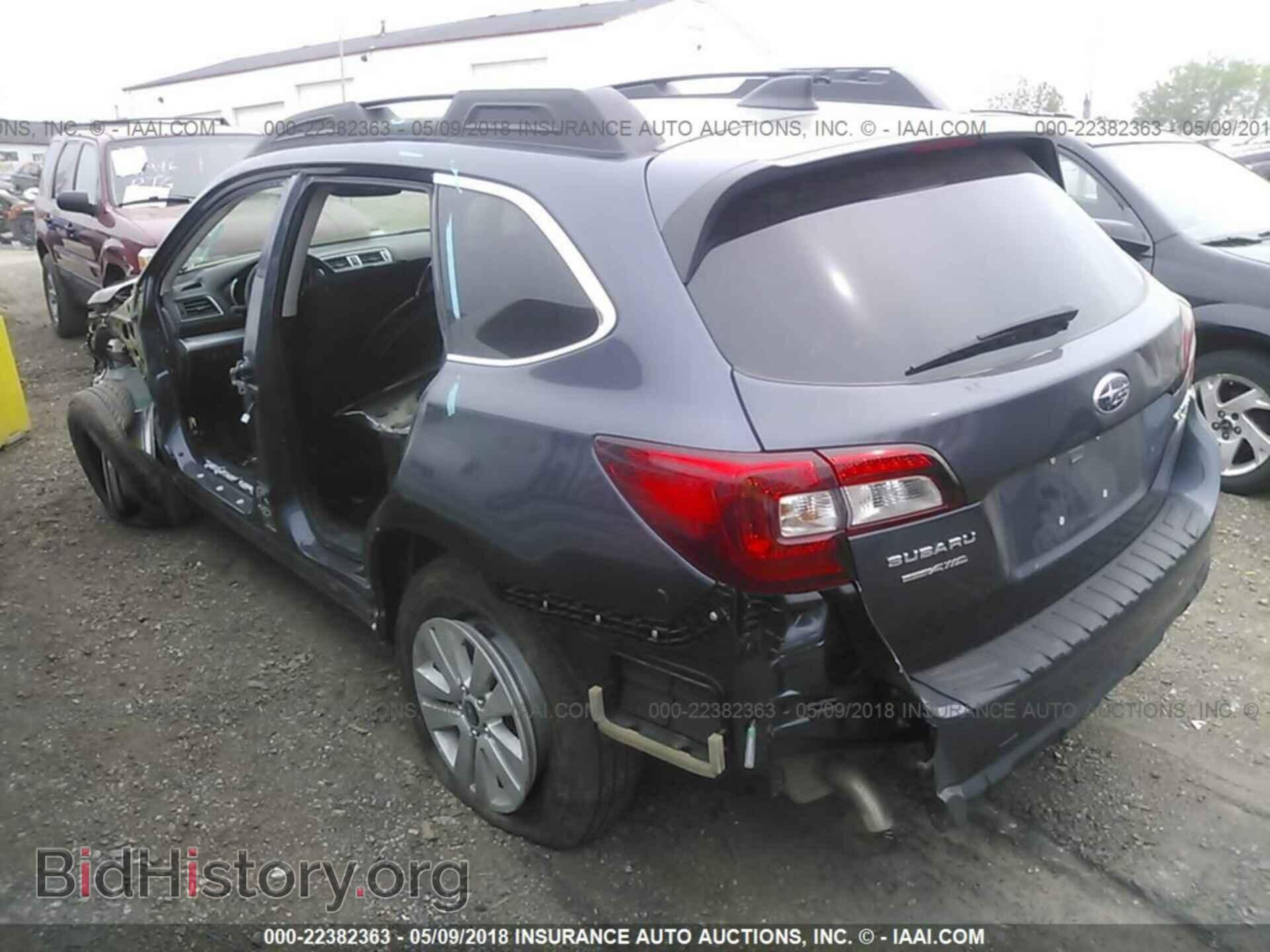 2017 Subaru Outback - VIN: 4S4BSADC8H3348177 - Фото 3