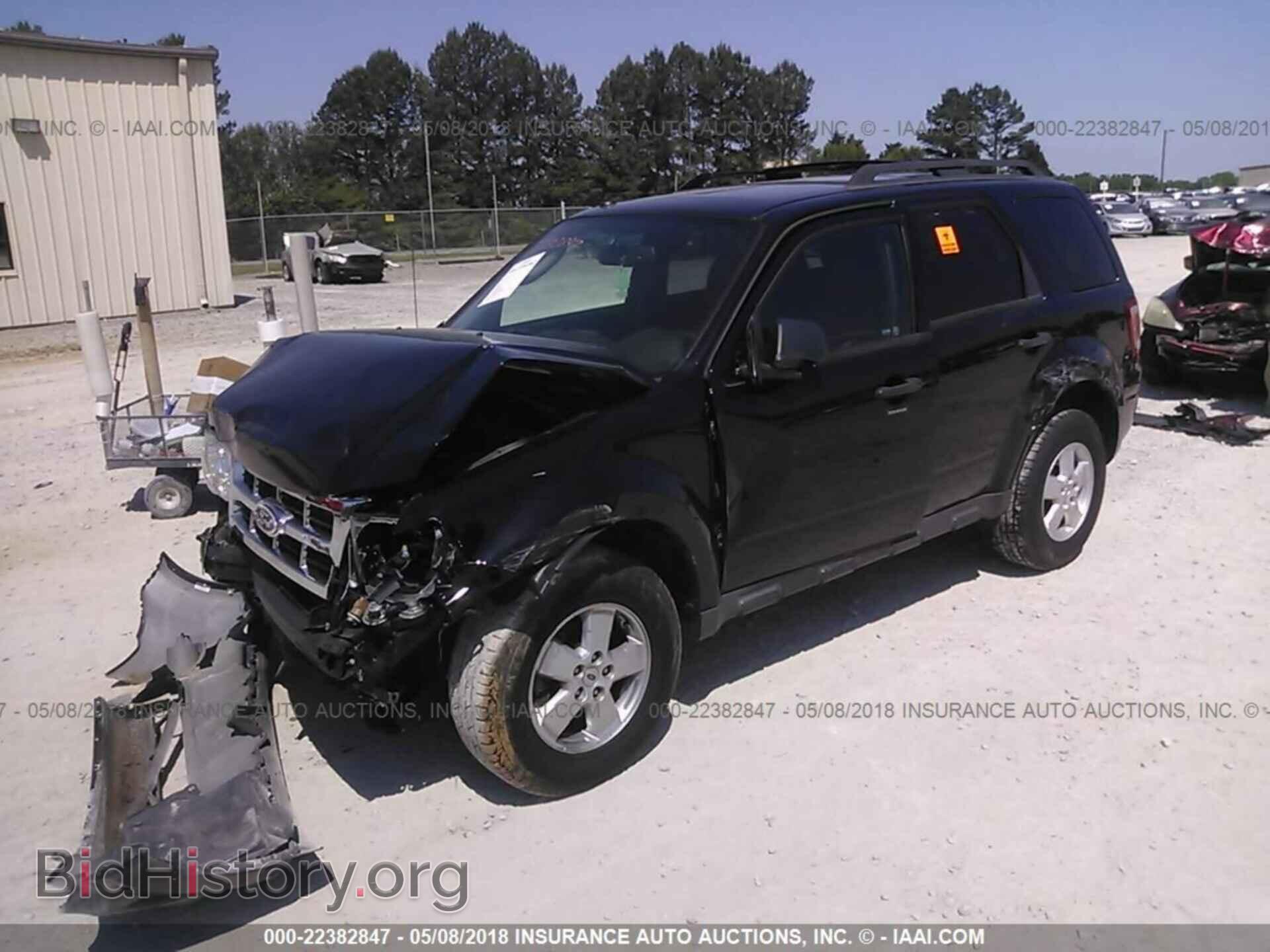 2012 Ford Escape - VIN: 1FMCU0D75CKC84416 - Photo 2
