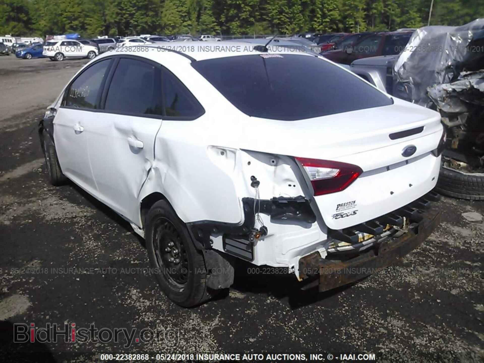 2012 Ford Focus - VIN: 1FAHP3F25CL122533 - Photo 3