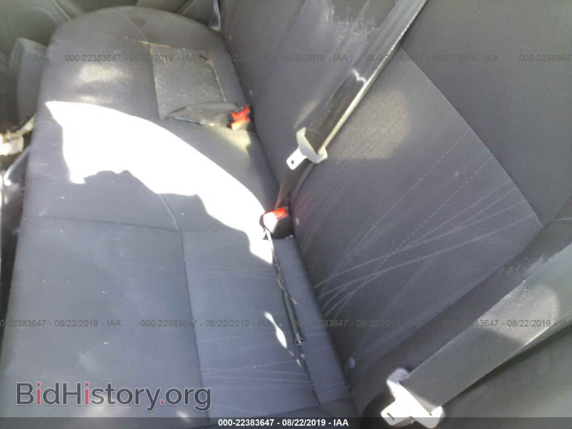 2015 Ford Focus - VIN: 1FADP3F2XFL318048 - Photo 8