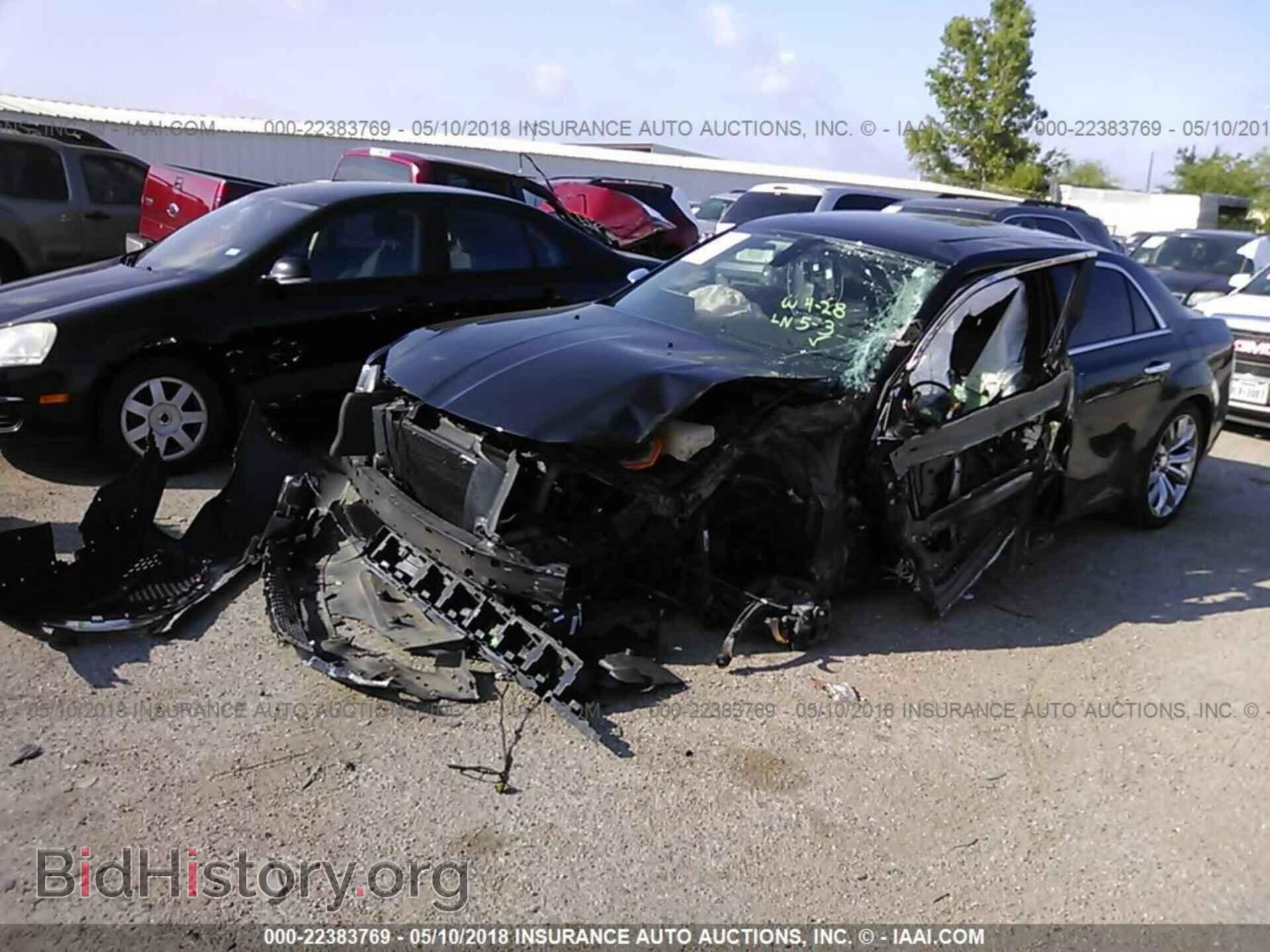 2015 Chrysler 300c - VIN: 2C3CCAEG4FH802964 - Фото 2