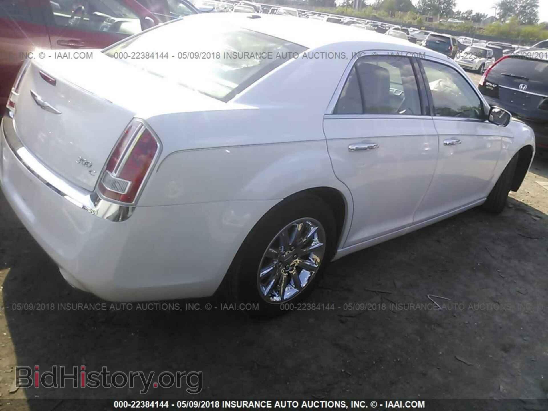 2014 CHRYSLER 300C - VIN: 2C3CCAEG4EH193888 - Фото 4