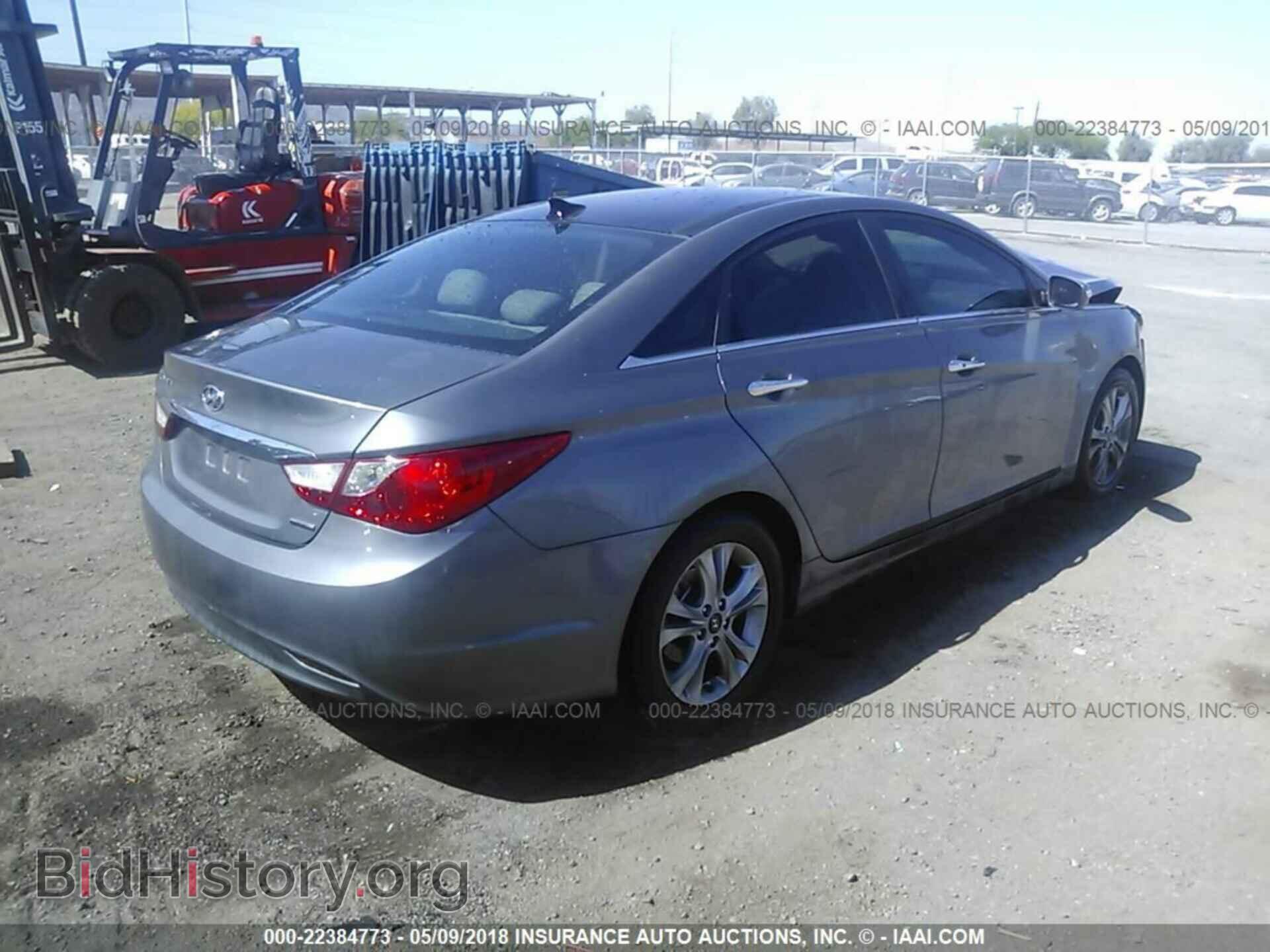 2012 Hyundai Sonata - VIN: 5NPEC4AC9CH331762 - Photo 4