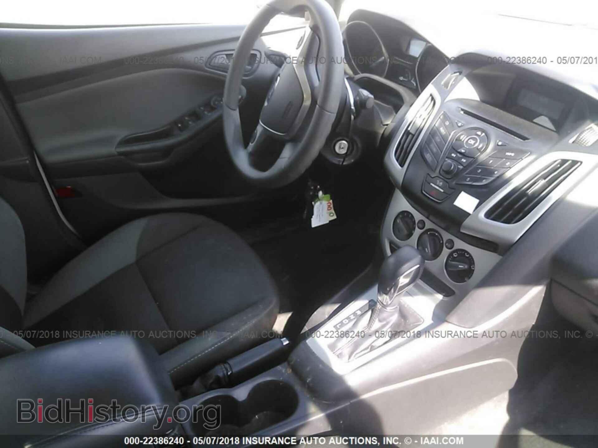 2012 Ford Focus - VIN: 1FAHP3F22CL337769 - Photo 5