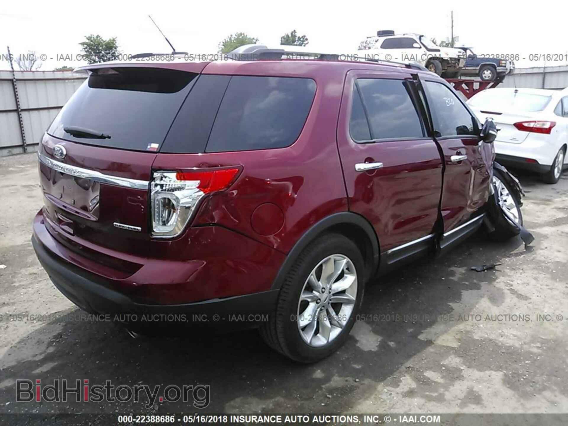 2014 Ford Explorer - VIN: 1FM5K7D86EGB52125 - Photo 4