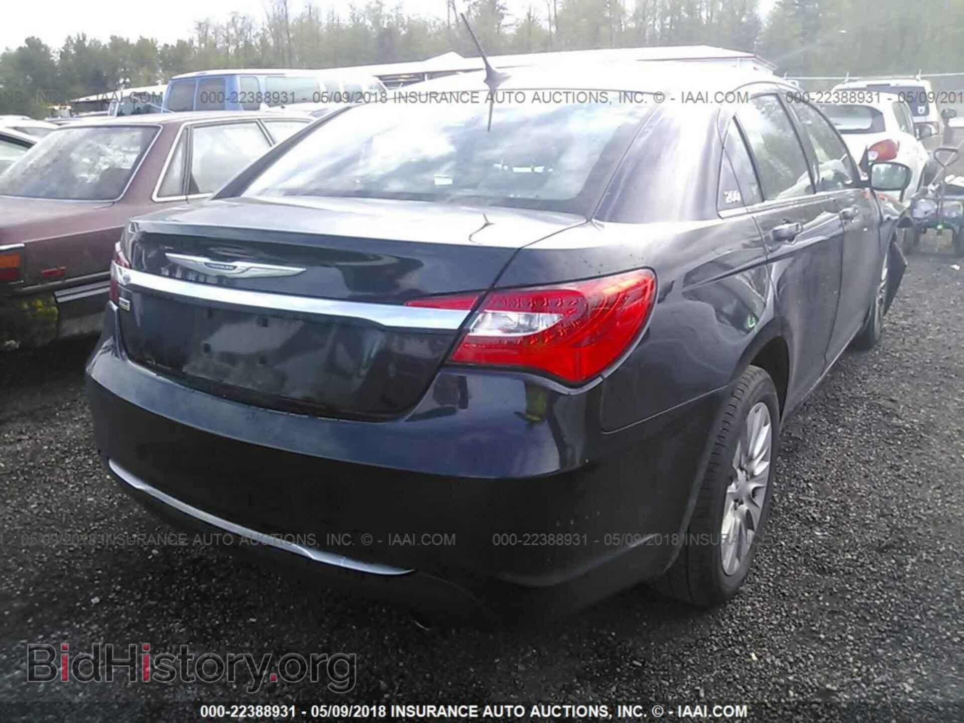 2013 Chrysler 200 - VIN: 1C3CCBAG7DN596930 - Photo 4