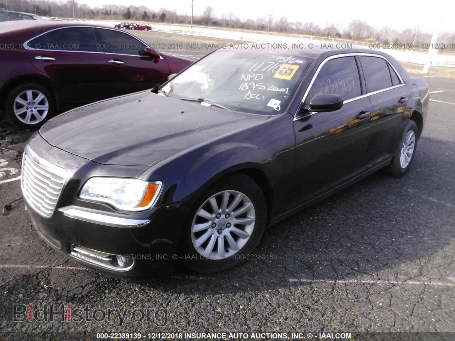 2013 CHRYSLER 300 - VIN: 2C3CCAAG2DH577382 - Photo 2
