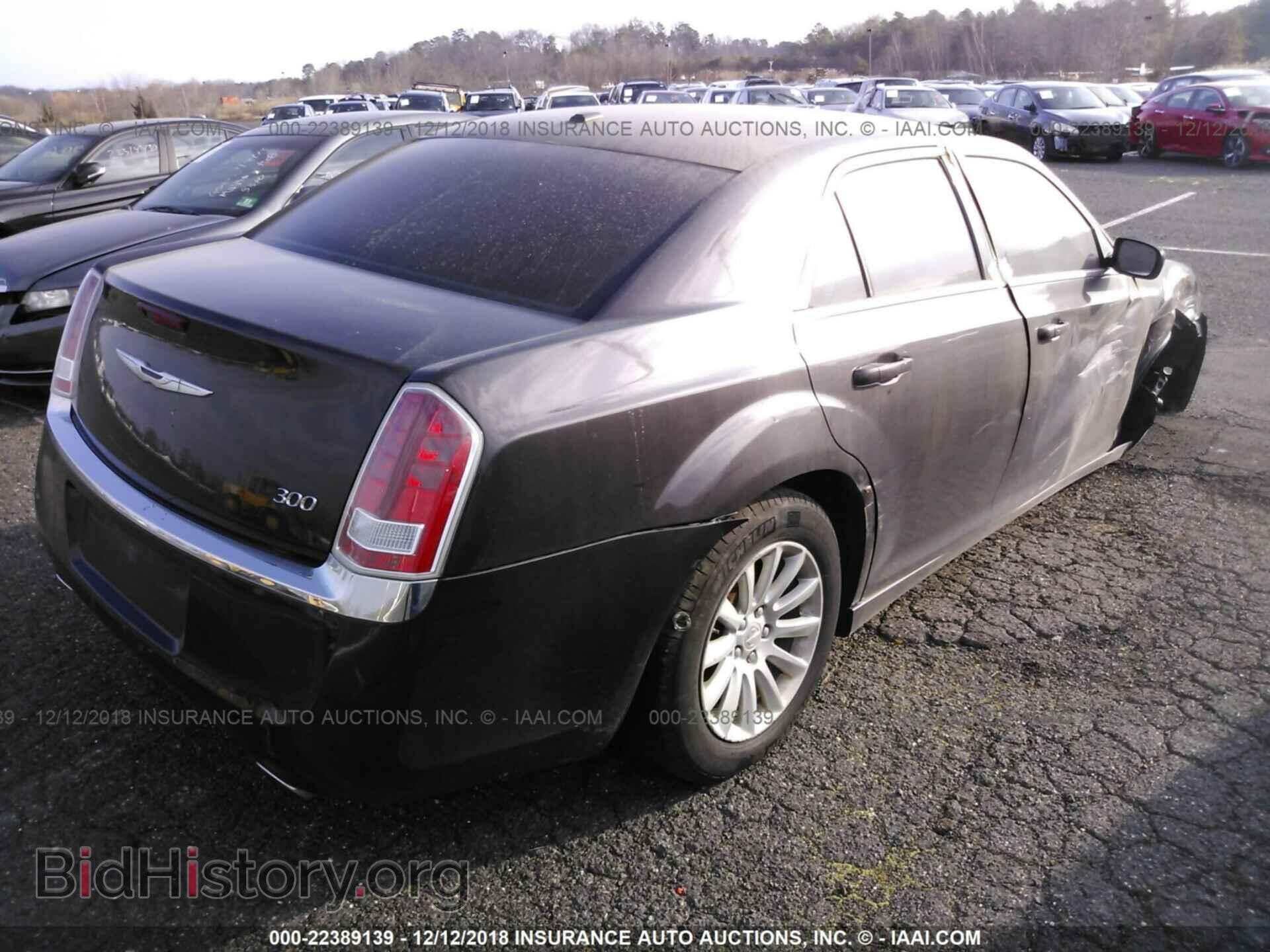 2013 CHRYSLER 300 - VIN: 2C3CCAAG2DH577382 - Photo 4