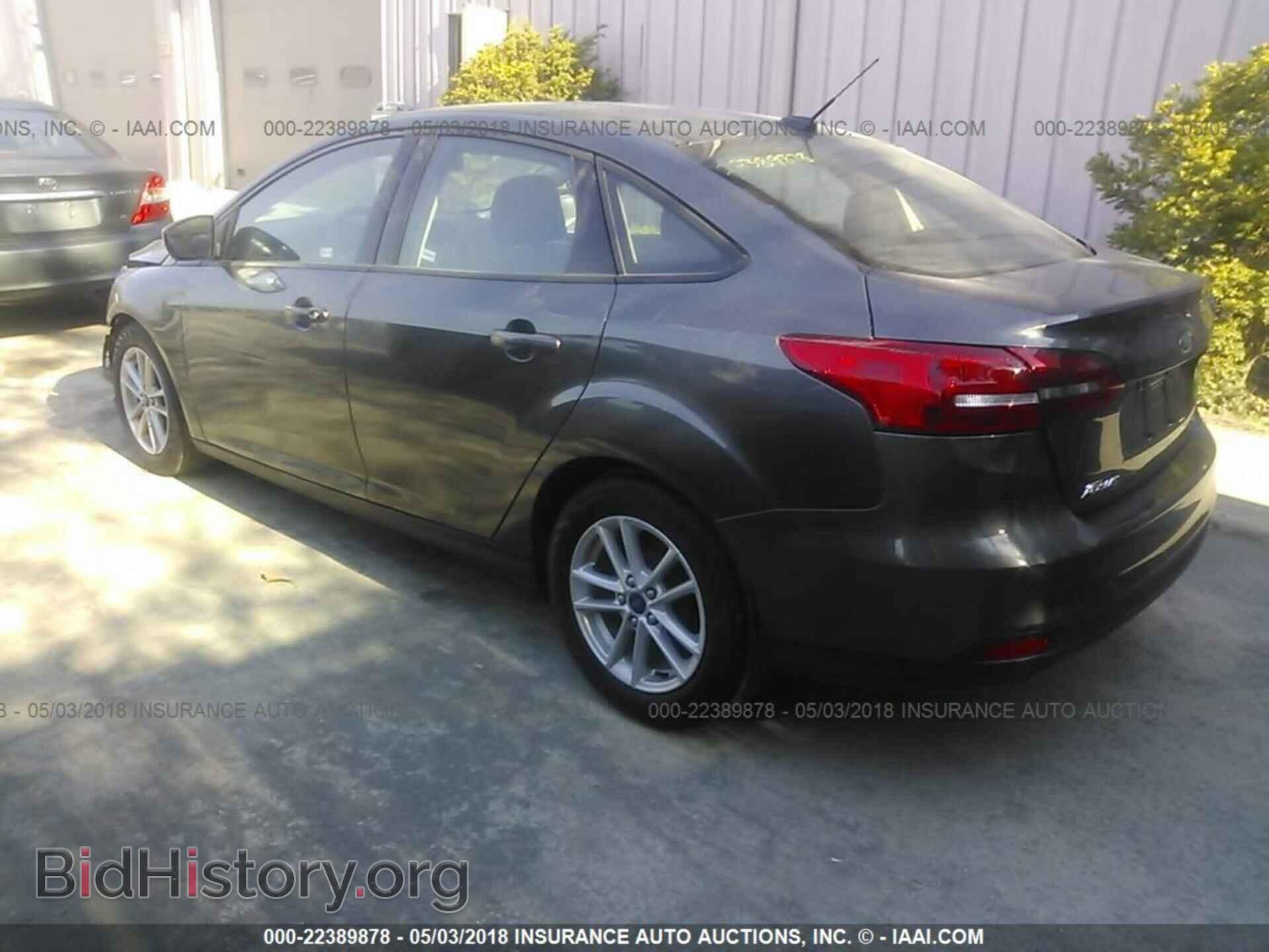 2017 Ford Focus - VIN: 1FADP3F20HL286276 - Photo 3