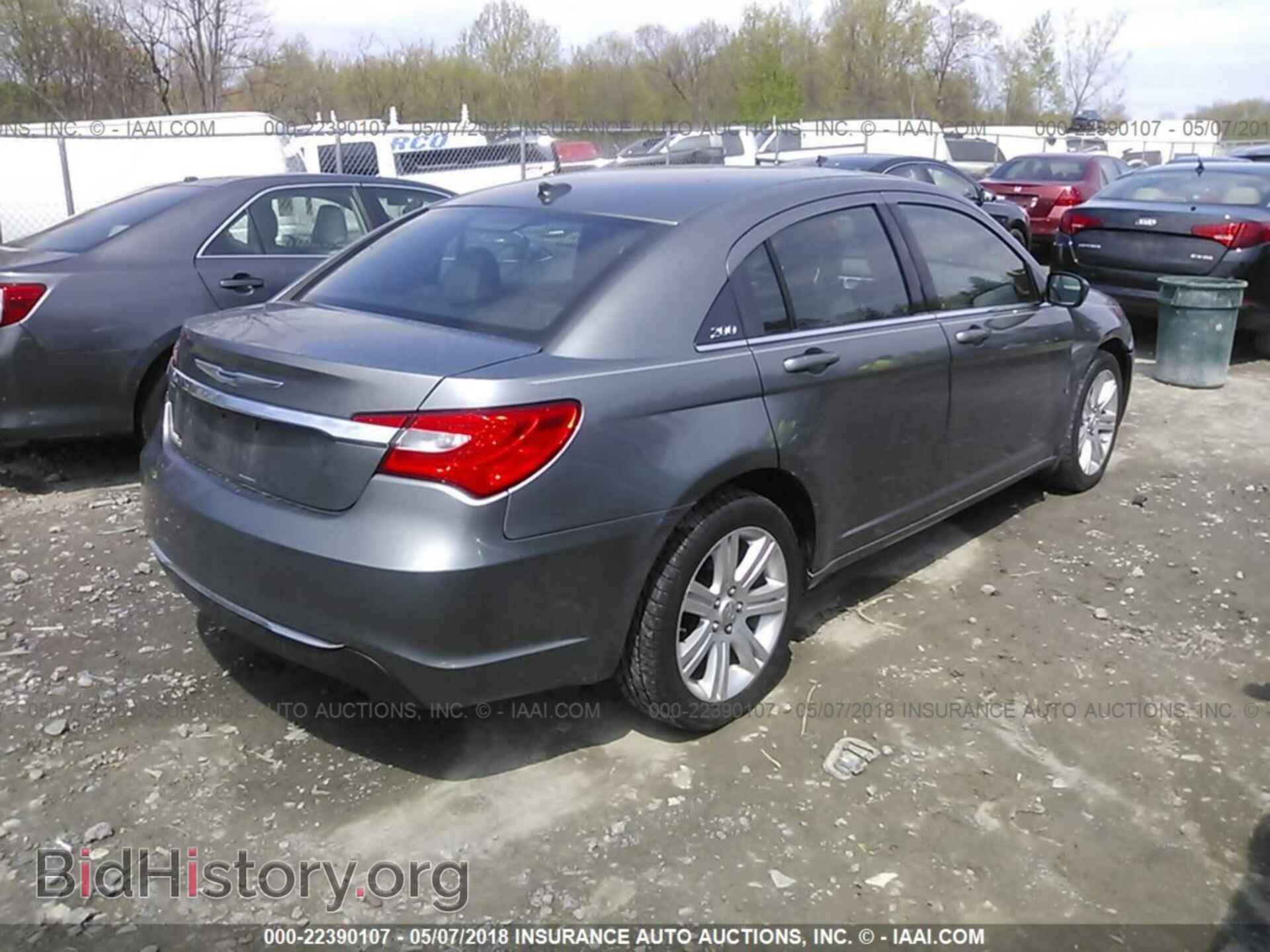2011 Chrysler 200 - VIN: 1C3BC1FB8BN613606 - Photo 4