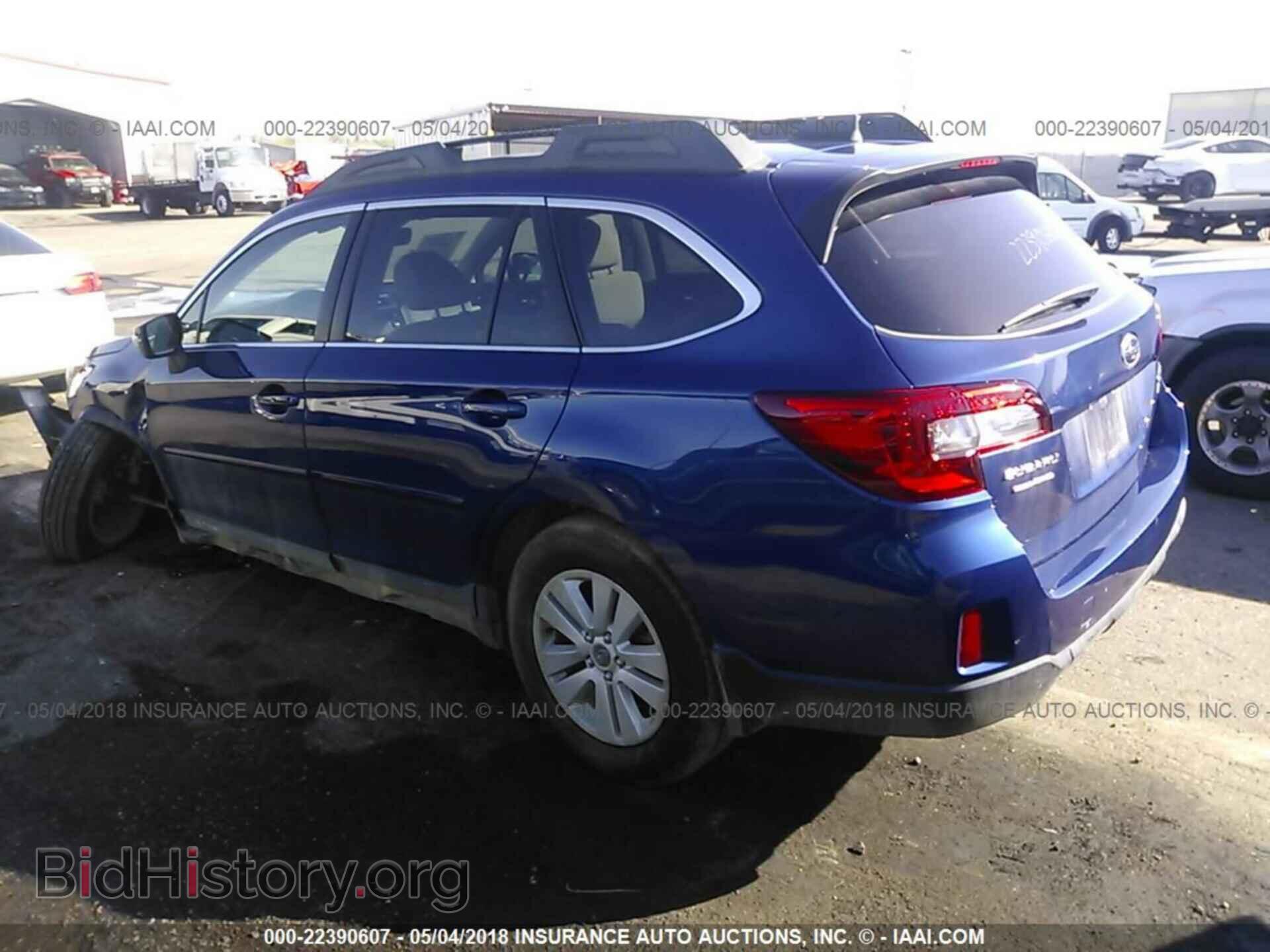 2017 Subaru Outback - VIN: 4S4BSAHC4H3243050 - Фото 3