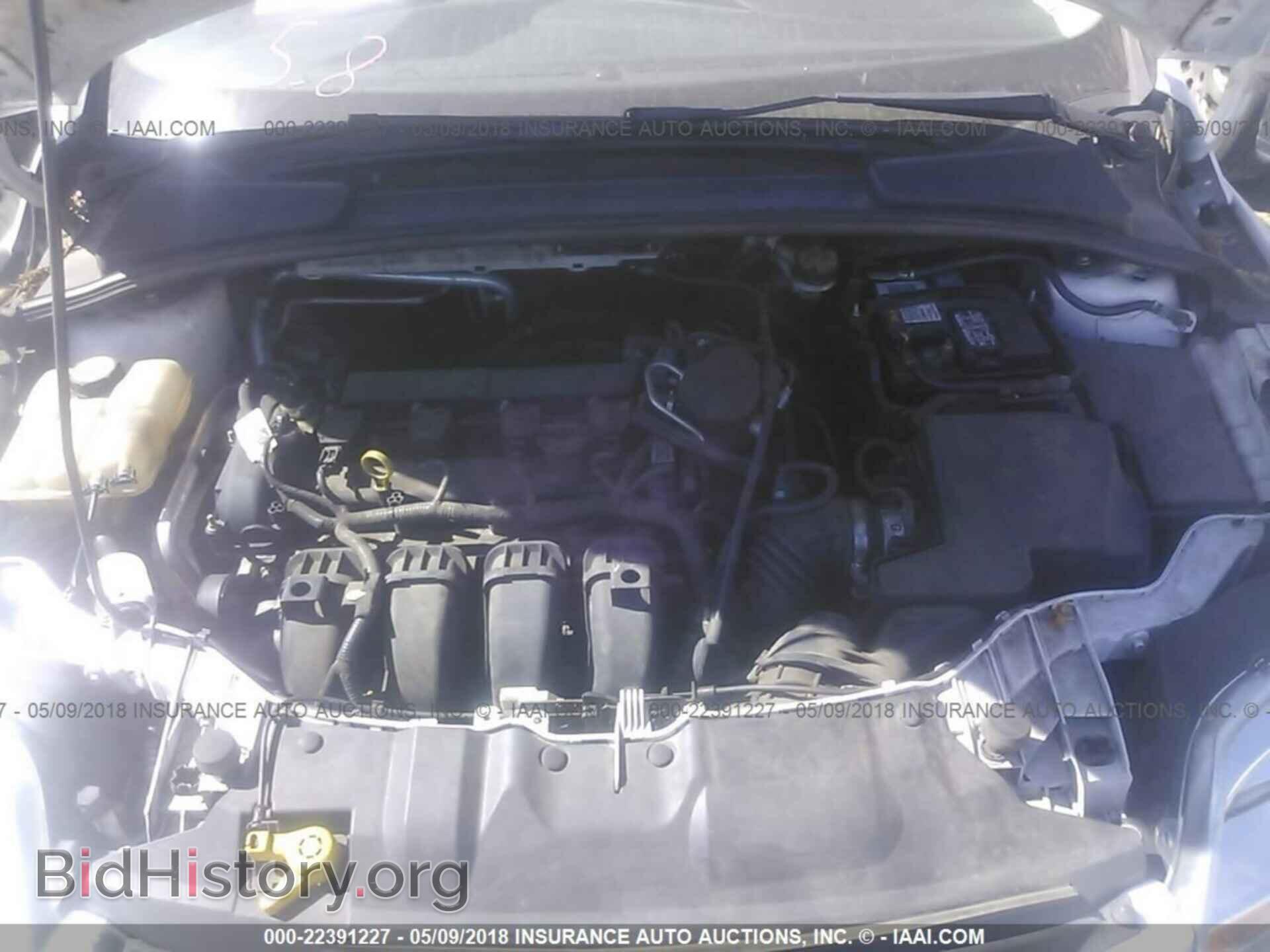 2012 Ford Focus - VIN: 1FAHP3K28CL131085 - Photo 10