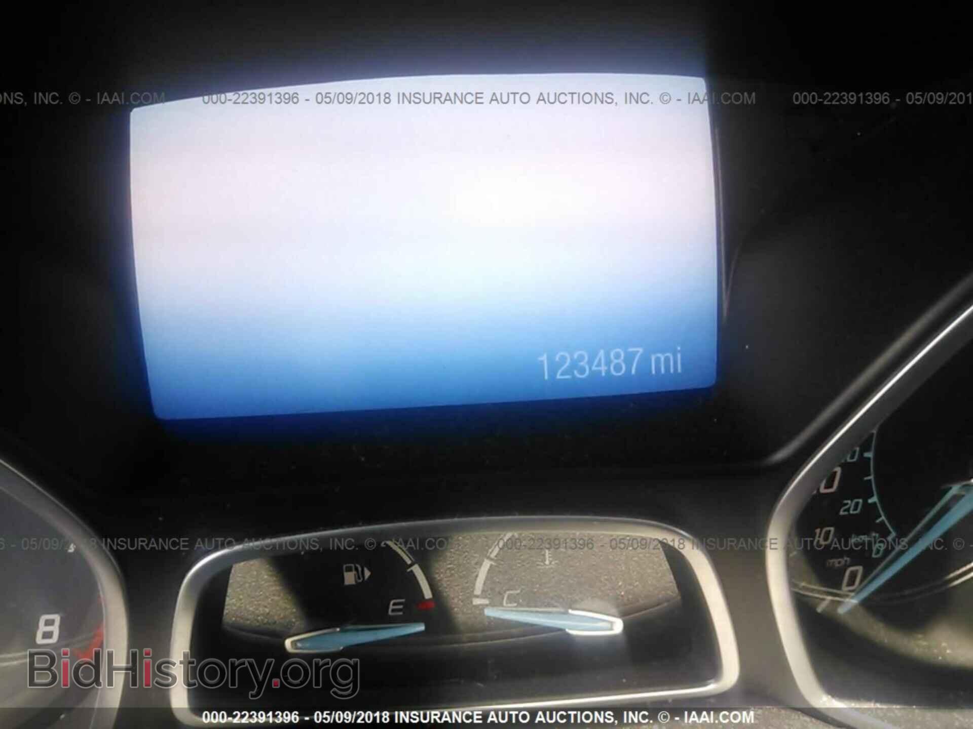 2012 Ford Focus - VIN: 1FAHP3H29CL104243 - Photo 7