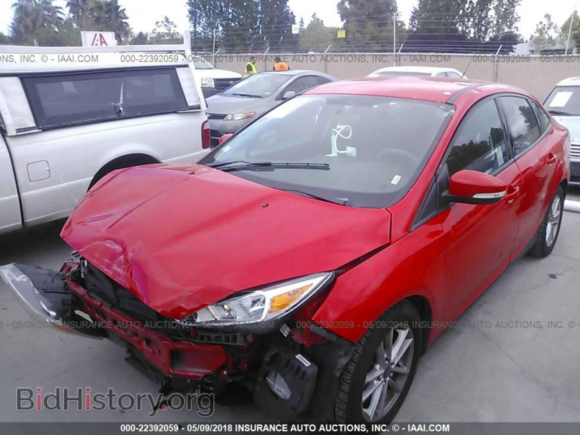 2016 Ford Focus - VIN: 1FADP3F21GL263944 - Photo 2