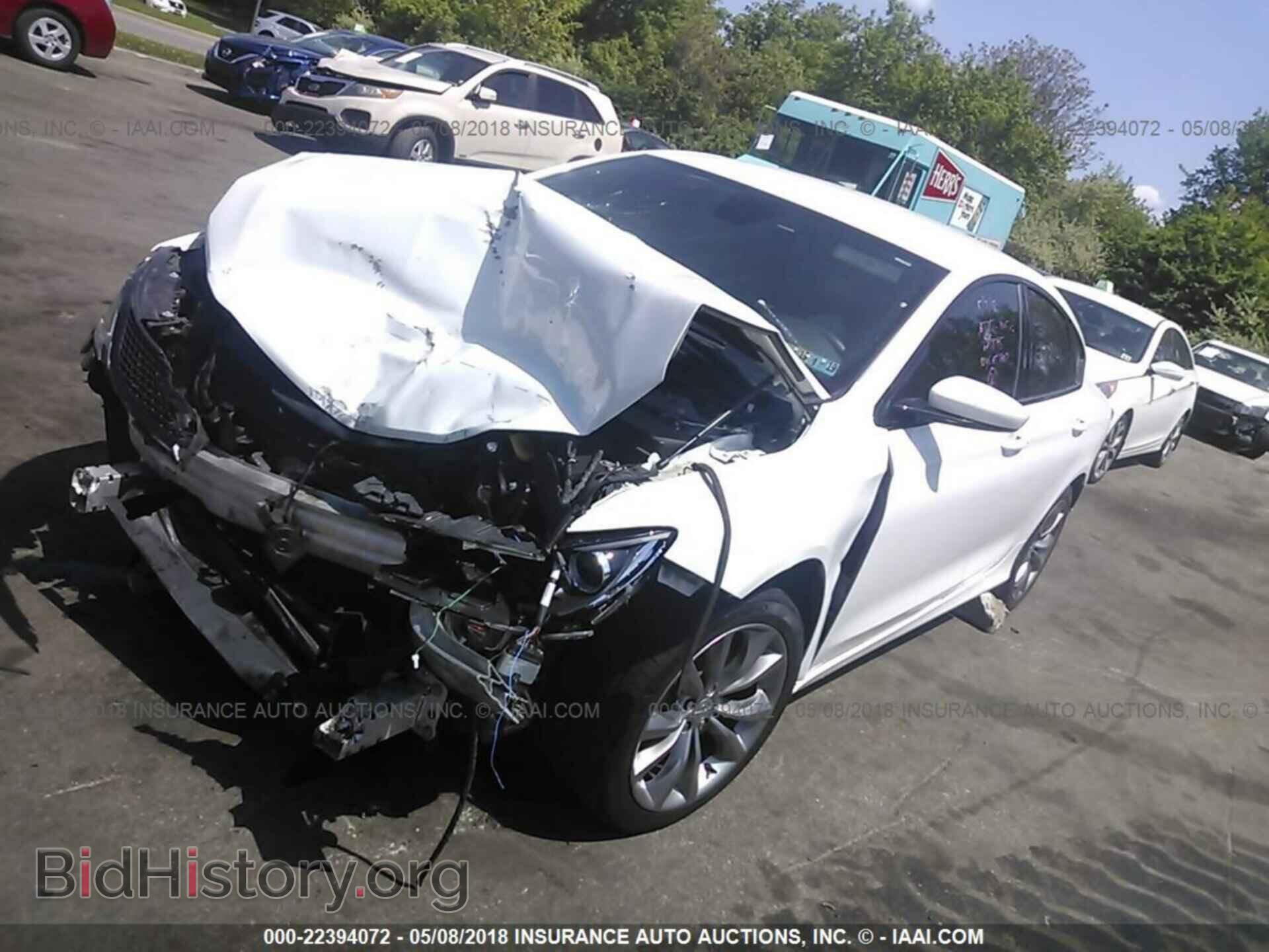 2015 Chrysler 200 - VIN: 1C3CCCBB2FN609675 - Photo 2