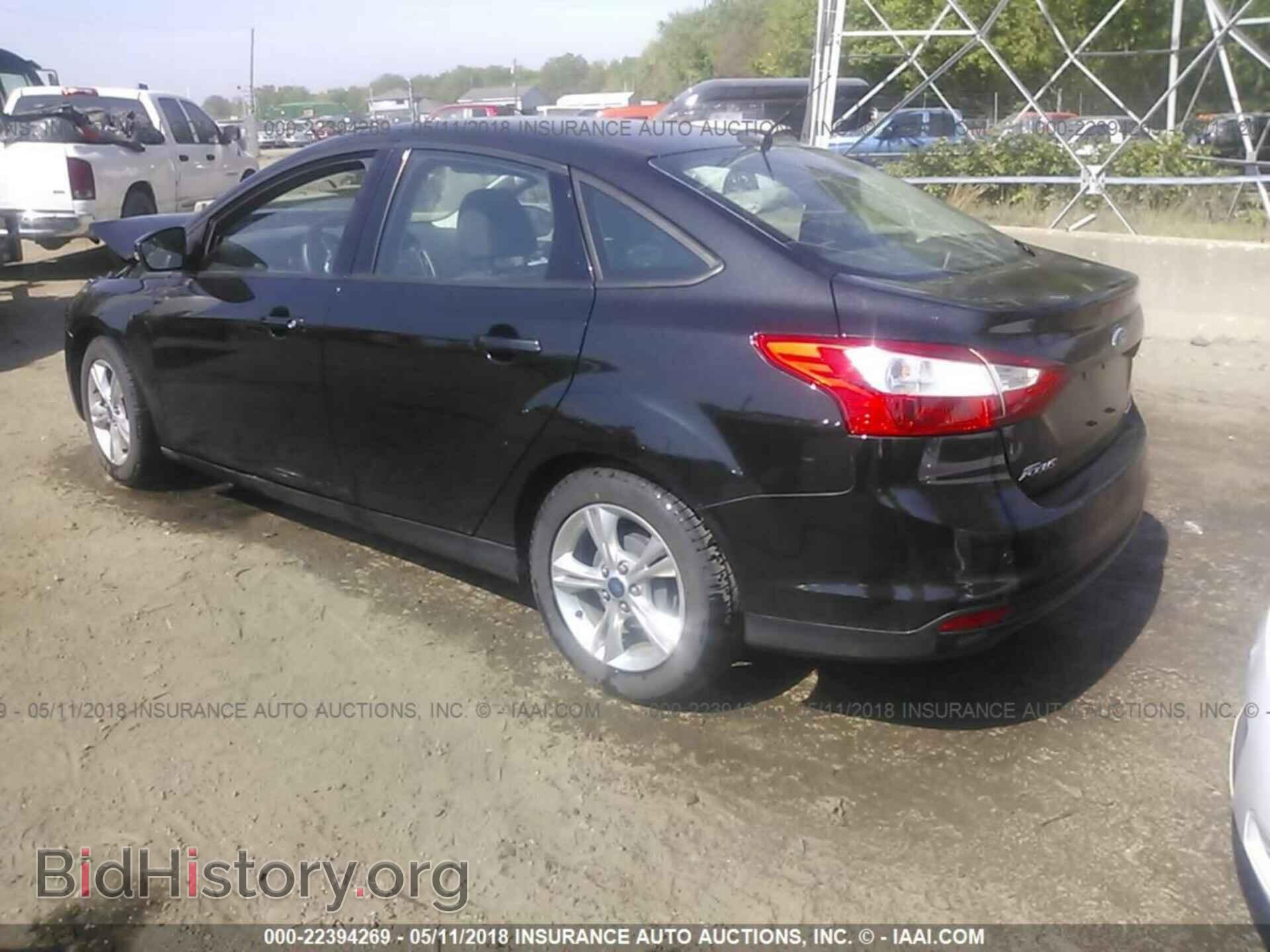 2014 Ford Focus - VIN: 1FADP3F26EL373370 - Photo 3
