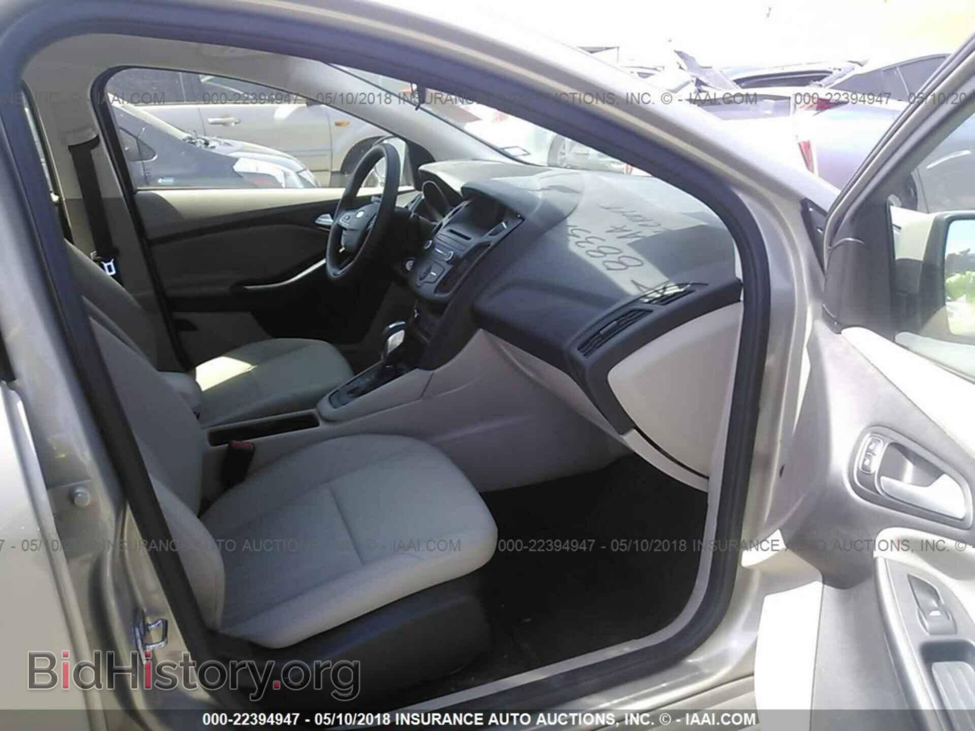 2015 Ford Focus - VIN: 1FADP3F24FL210279 - Photo 5