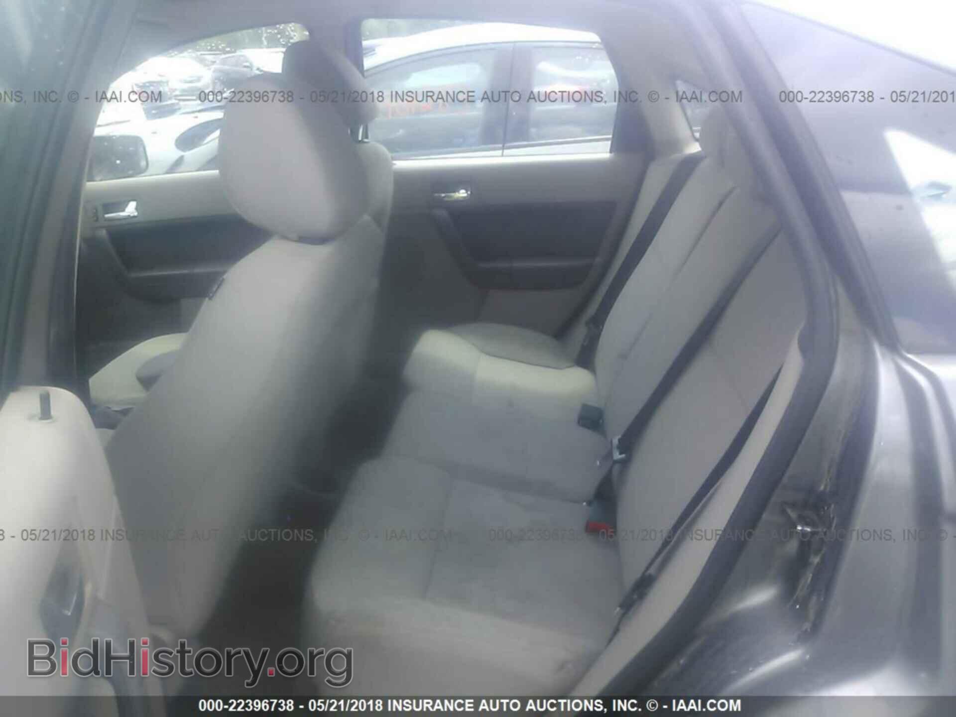 2011 Ford Focus - VIN: 1FAHP3GN6BW160536 - Photo 8