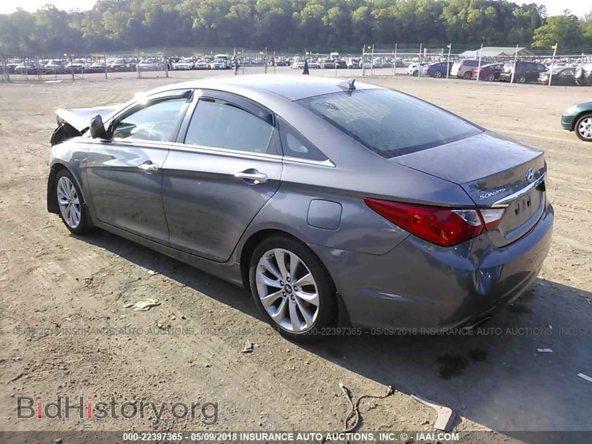 2012 Hyundai Sonata - VIN: 5NPEC4AC3CH343910 - Photo 3