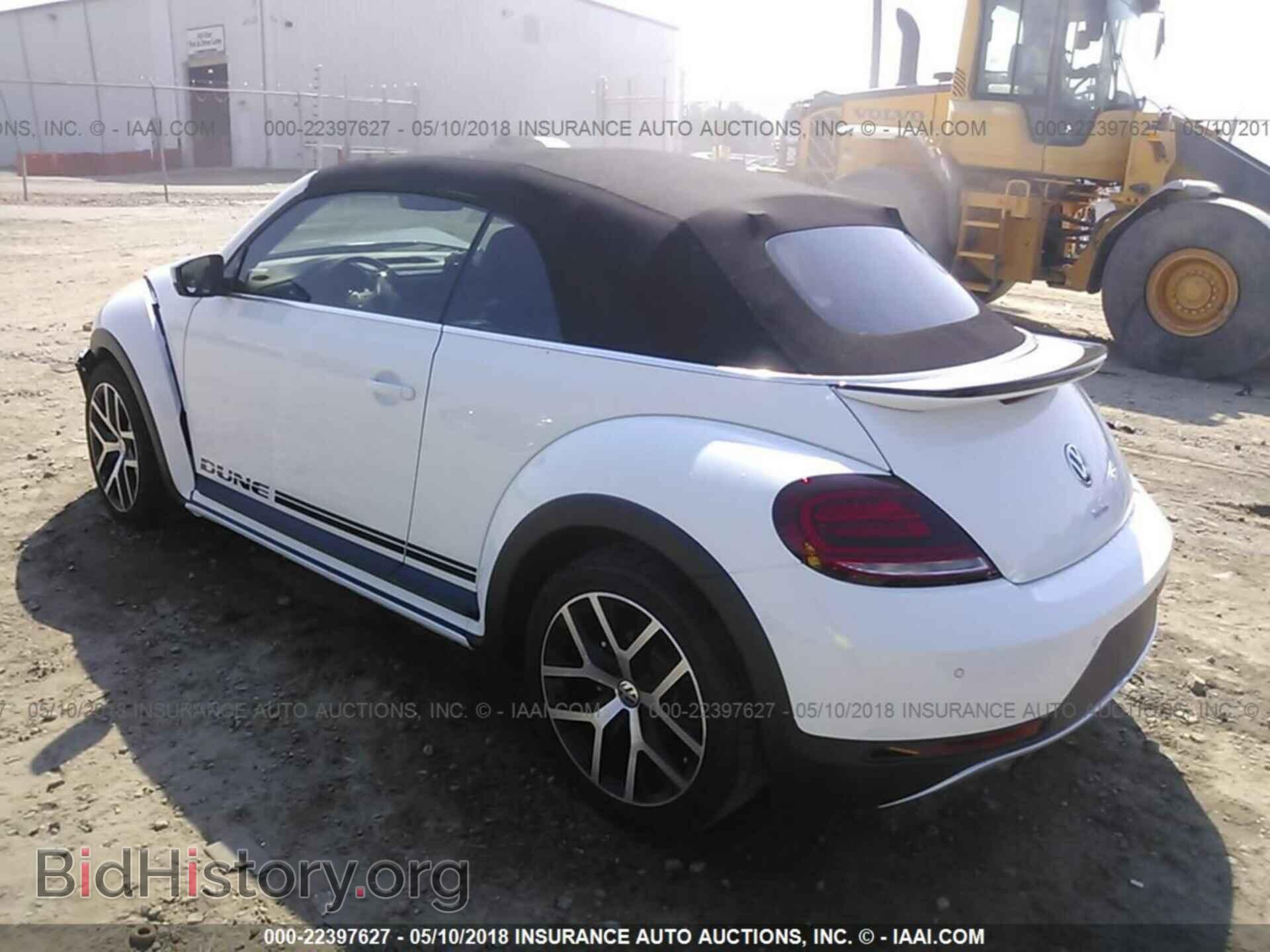 2017 Volkswagen Beetle - VIN: 3VWT17AT5HM824920 - Фото 3