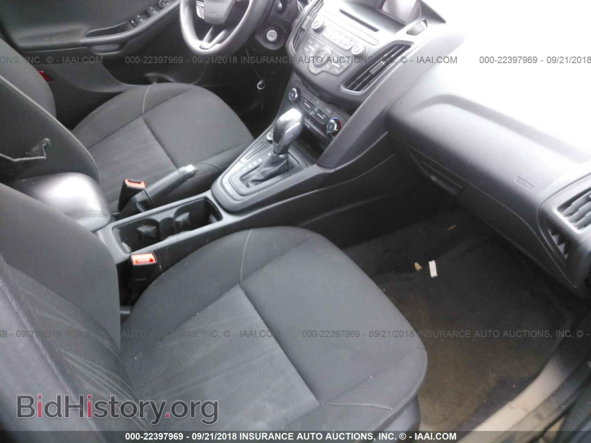 2015 Ford Focus - VIN: 1FADP3F23FL282655 - Photo 5