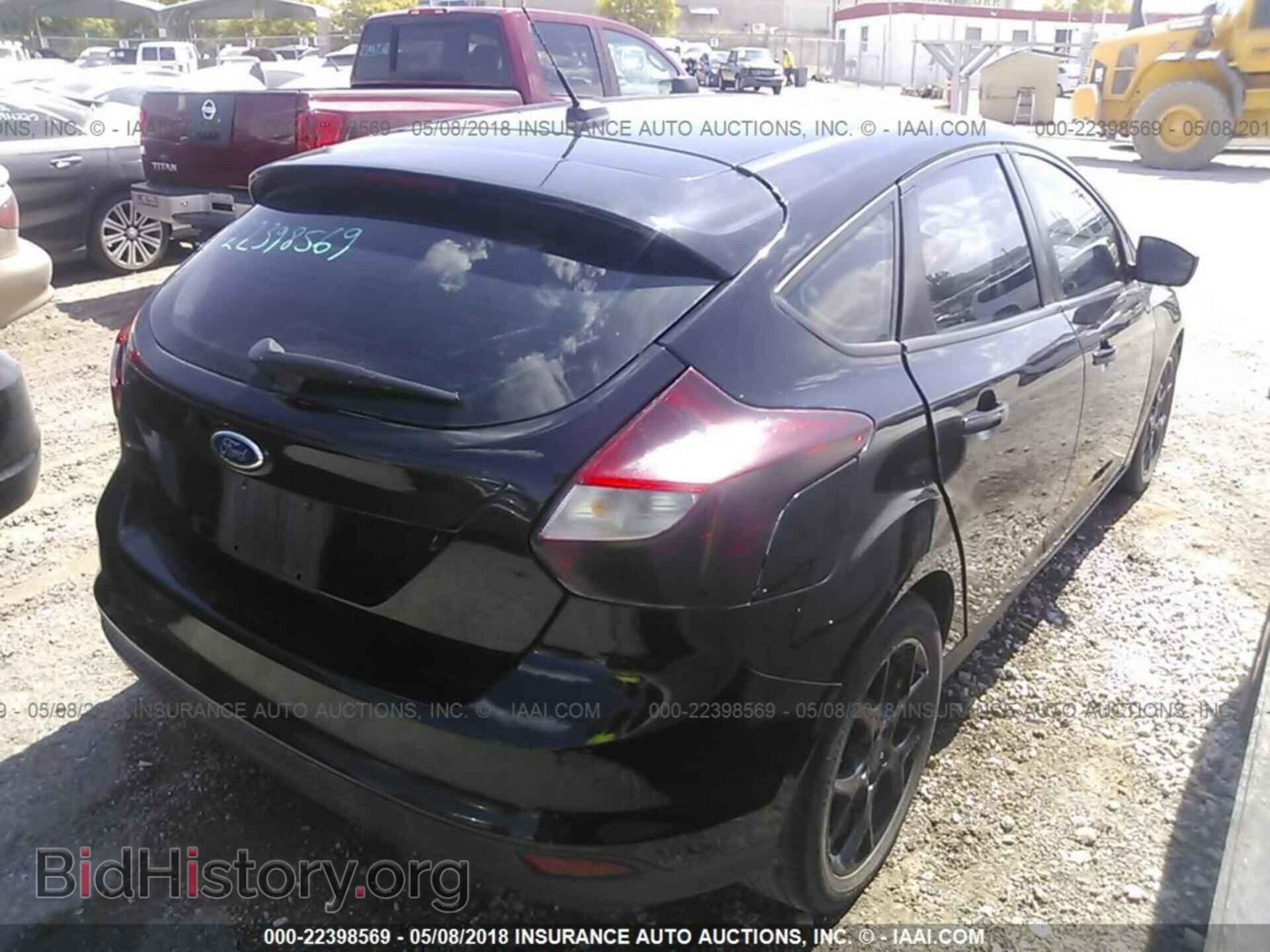 2014 Ford Focus - VIN: 1FADP3K28EL354860 - Photo 4