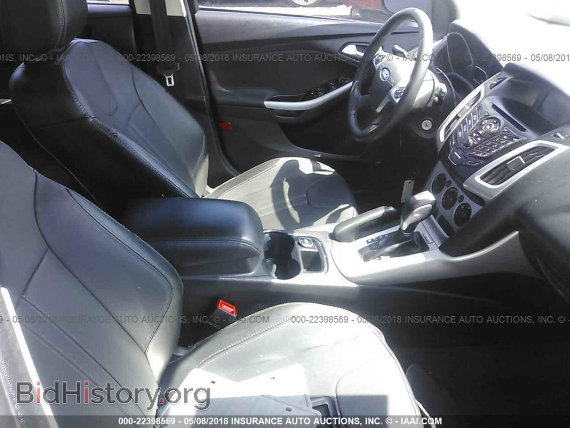 2014 Ford Focus - VIN: 1FADP3K28EL354860 - Photo 5