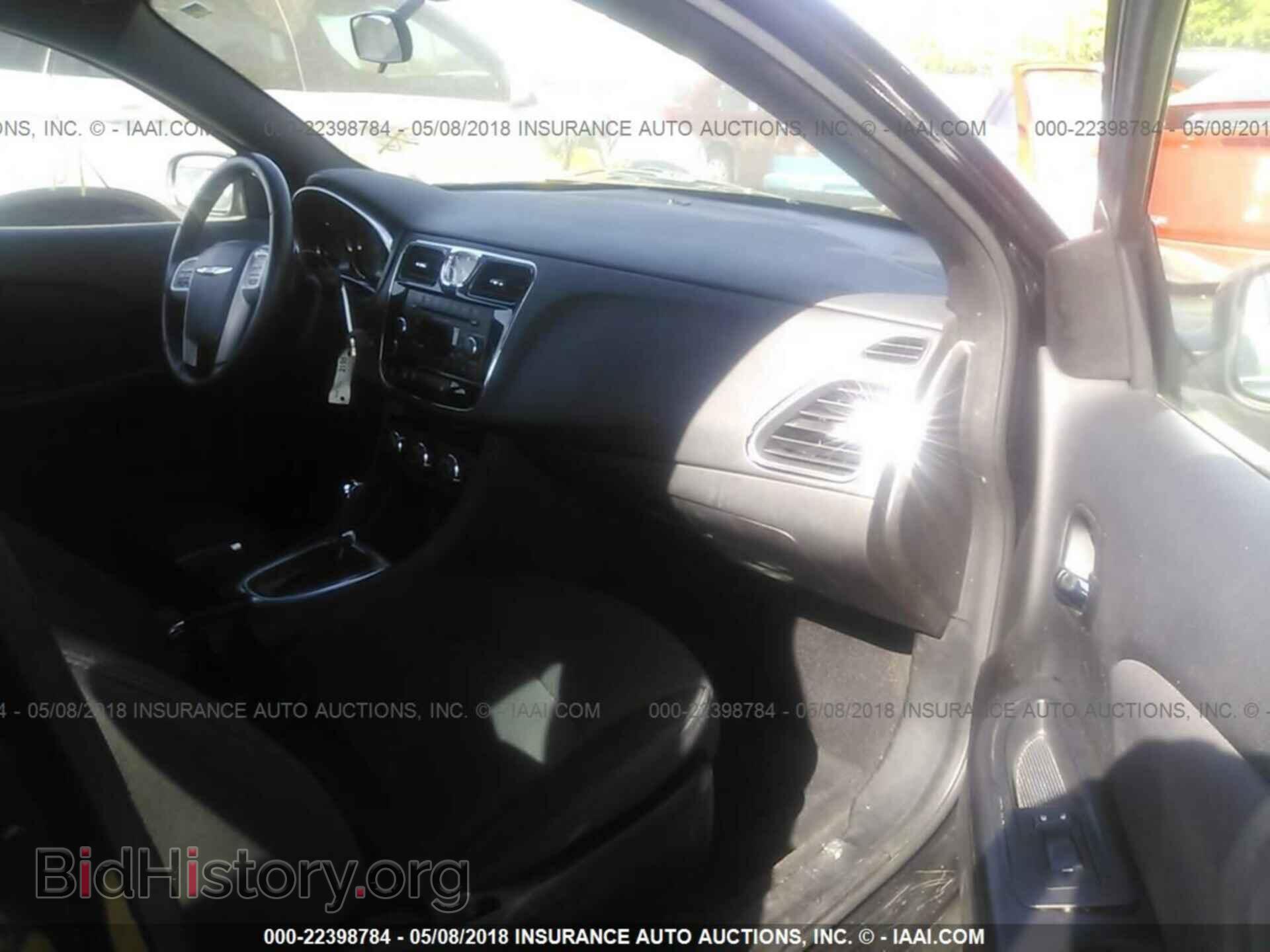 2014 Chrysler 200 - VIN: 1C3CCBBB6EN101220 - Фото 5